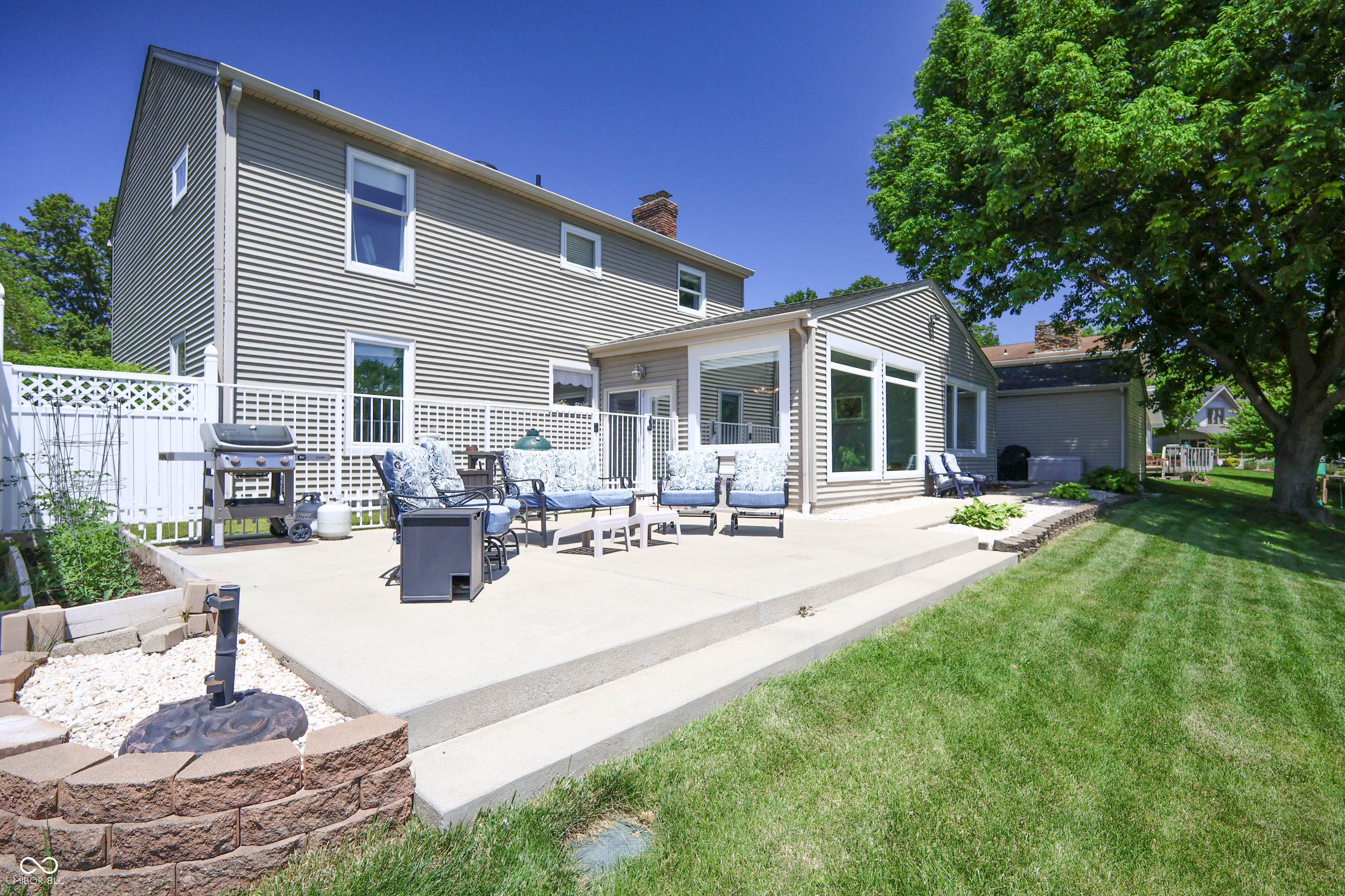 Columbus, Indiana, 47203, United States, 5 Bedrooms Bedrooms, ,6 BathroomsBathrooms,Residential,For Sale,1975671