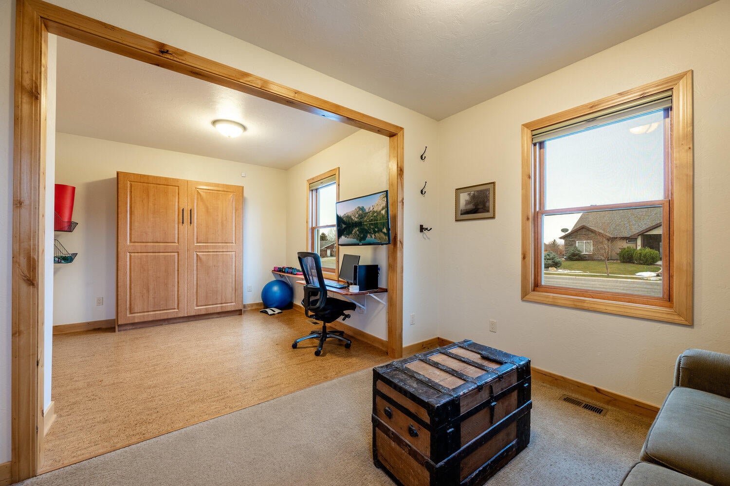 Sheridan, Wyoming, 82801, United States, 2 Bedrooms Bedrooms, ,2 BathroomsBathrooms,Residential,For Sale,2006254