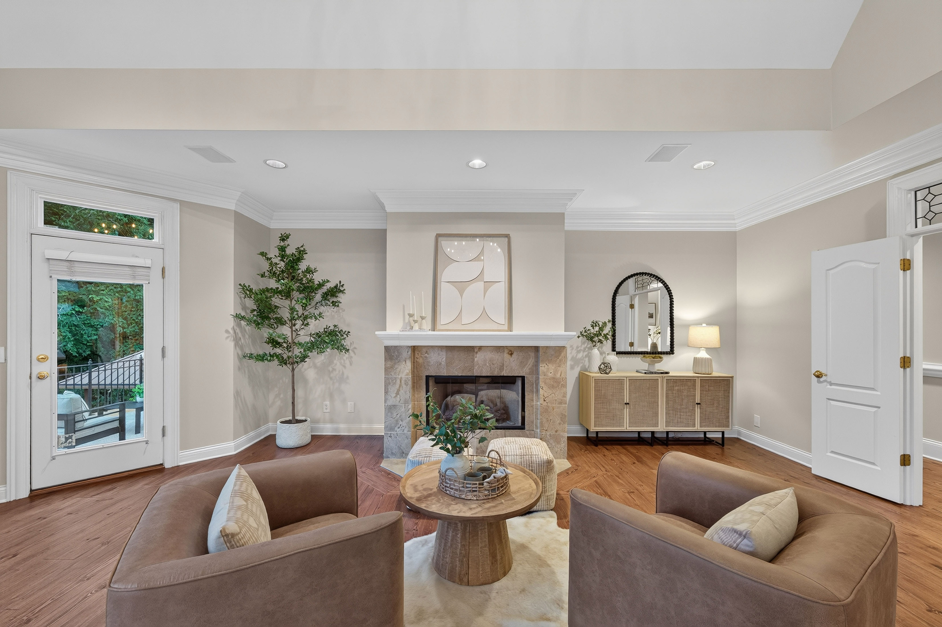  Exceptional Seven Bedroom Estate on Private Cul-de-sac - 物件實景