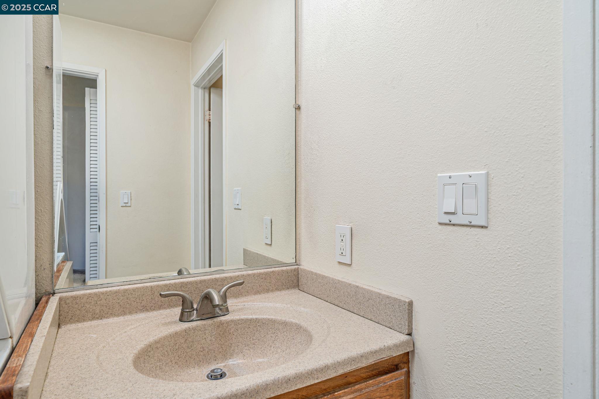 Pleasanton, California, 94566, United States, 1 Bedroom Bedrooms, ,1 BathroomBathrooms,Residential,For Sale,1897096