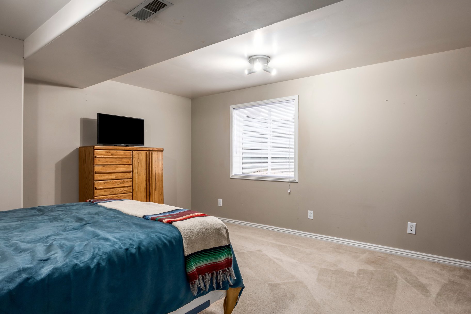  Meticulously maintained South Jordan Rambler with Large backyard - 物件實景