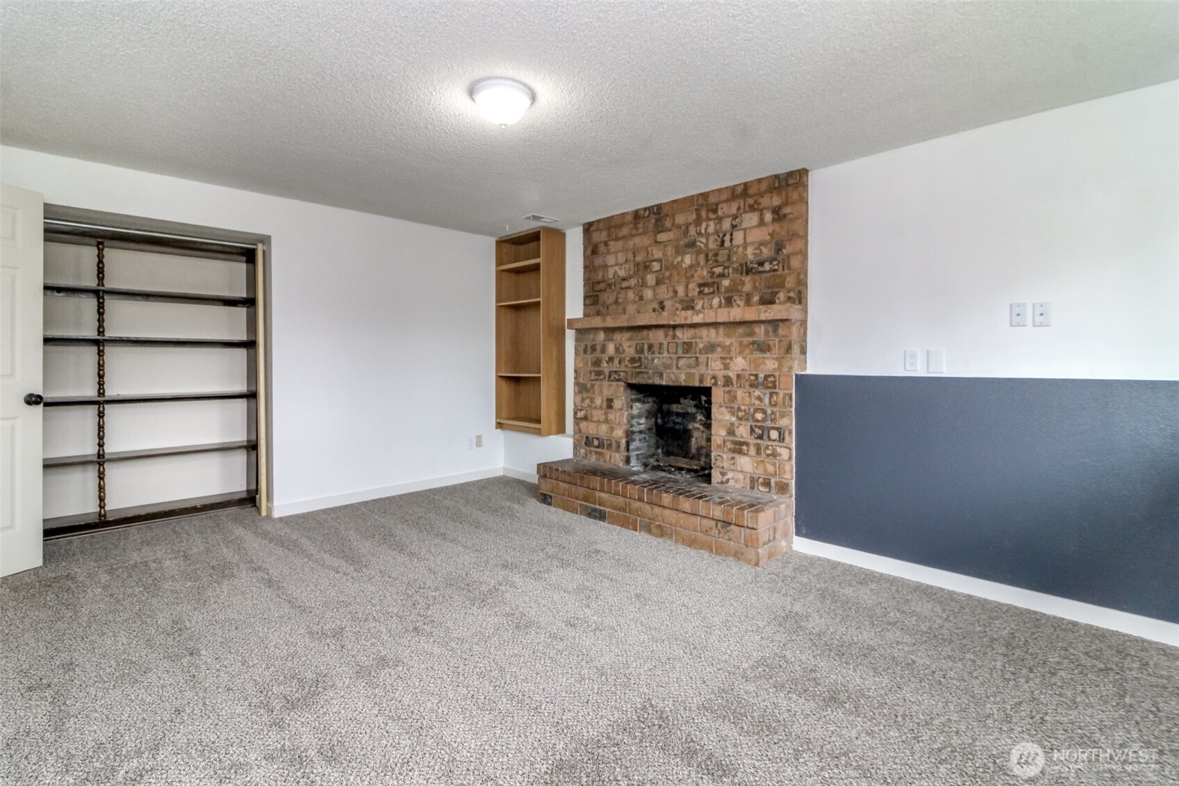 Tacoma, Washington, 98444, United States, 4 Bedrooms Bedrooms, ,2 BathroomsBathrooms,Residential,For Sale,1977336