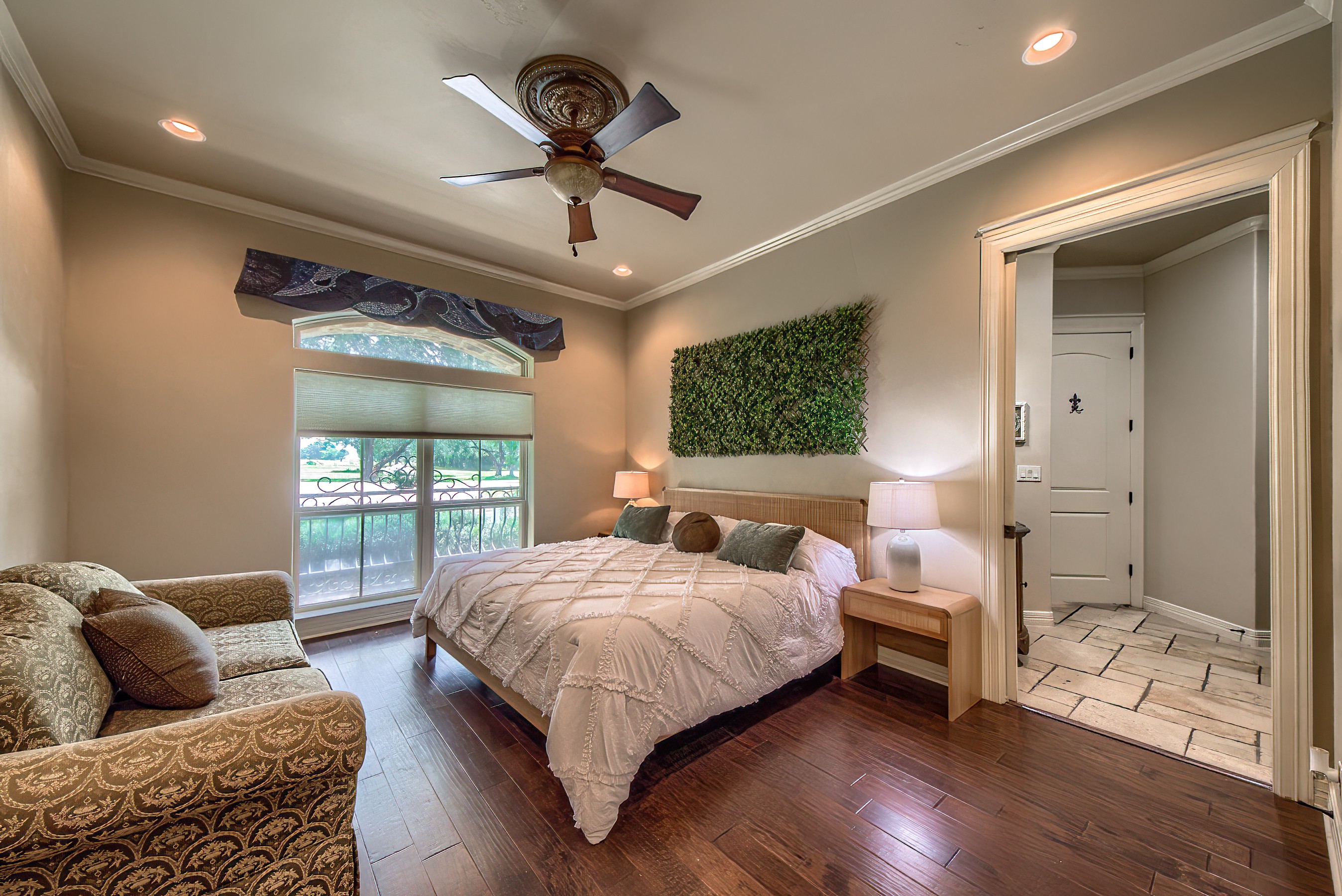 Seguin, Texas, 78155, United States, 7 Bedrooms Bedrooms, ,7 BathroomsBathrooms,Residential,For Sale,1994199