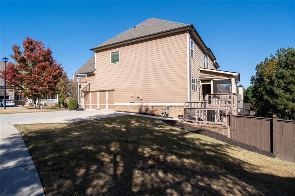 Buford, Georgia, 30518, United States, 6 Bedrooms Bedrooms, ,5 BathroomsBathrooms,Residential,For Sale,1987580