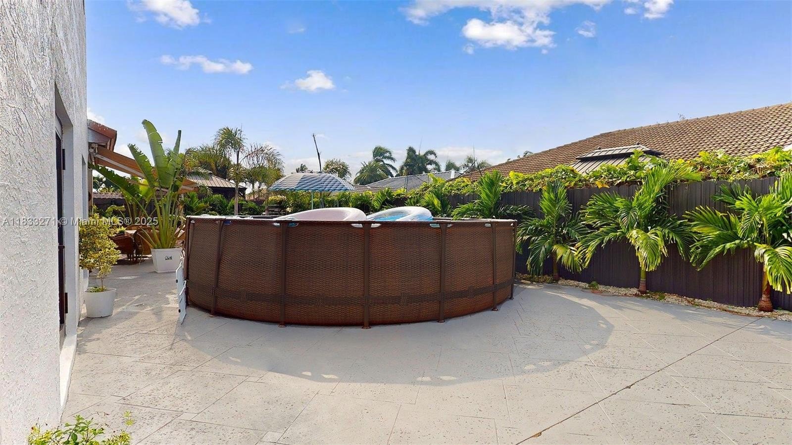 Homestead, Florida, 33033, United States, 5 Bedrooms Bedrooms, ,3 BathroomsBathrooms,Residential,For Sale,1937338