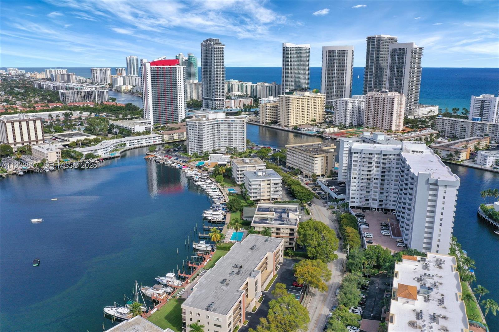 Hallandale Beach, Florida, 33009, United States, 2 Bedrooms Bedrooms, ,2 BathroomsBathrooms,Residential,For Sale,2001763