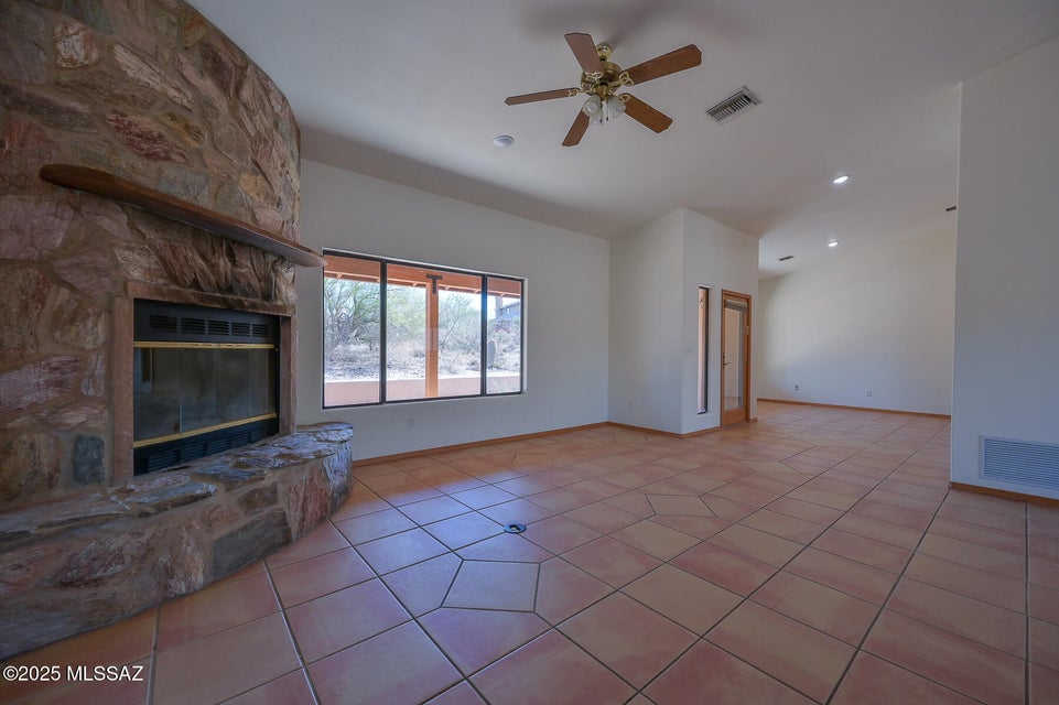 Tucson, Arizona, 85747, United States, 4 Bedrooms Bedrooms, ,4 BathroomsBathrooms,Residential,For Sale,1978909