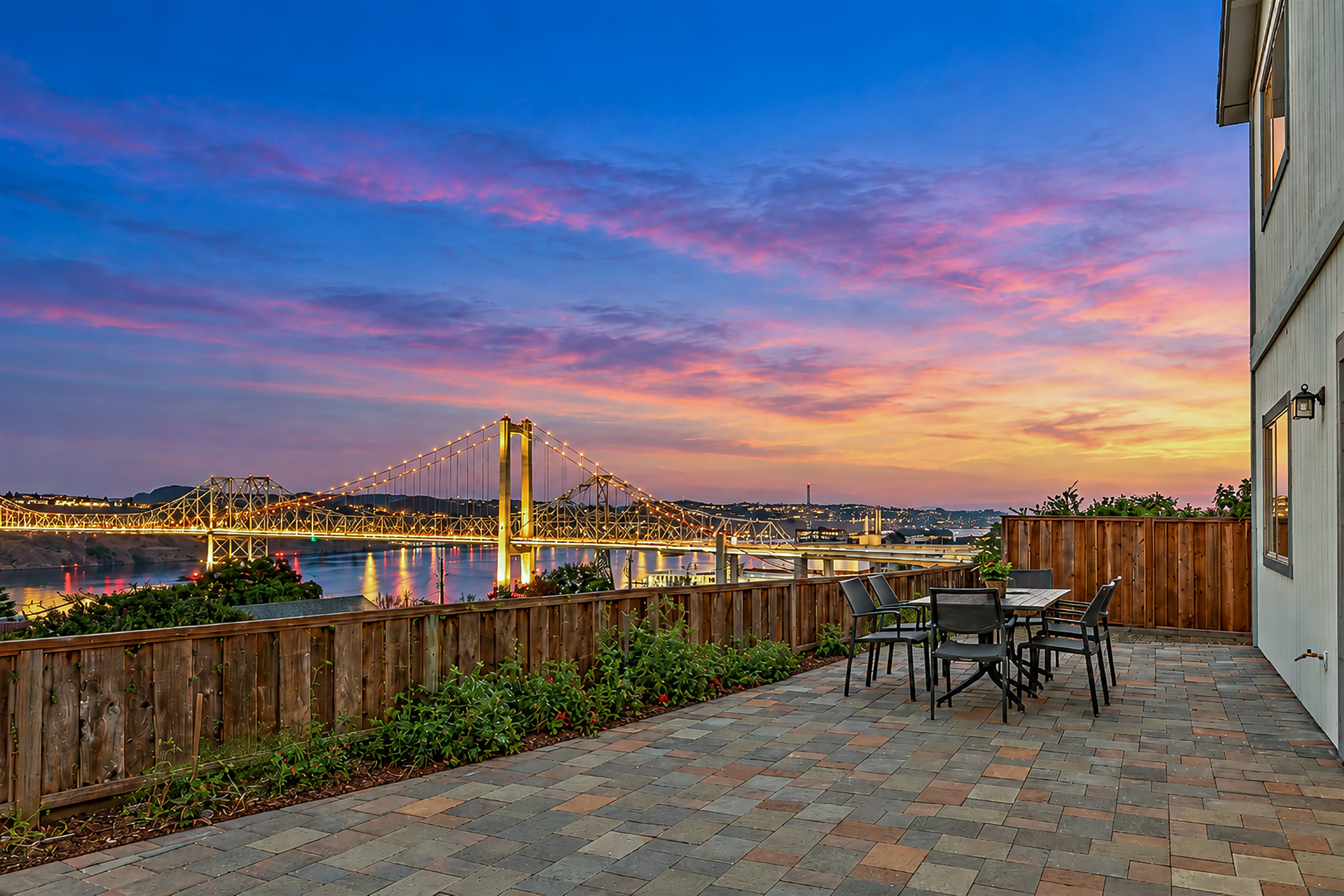  Breathtaking Carquinez Strait and Bridge Views from Your Own Backyard - 物件實景