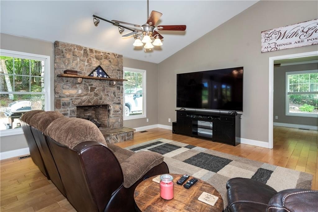 Jasper, Georgia, 30143, United States, 3 Bedrooms Bedrooms, ,3 BathroomsBathrooms,Residential,For Sale,1974102