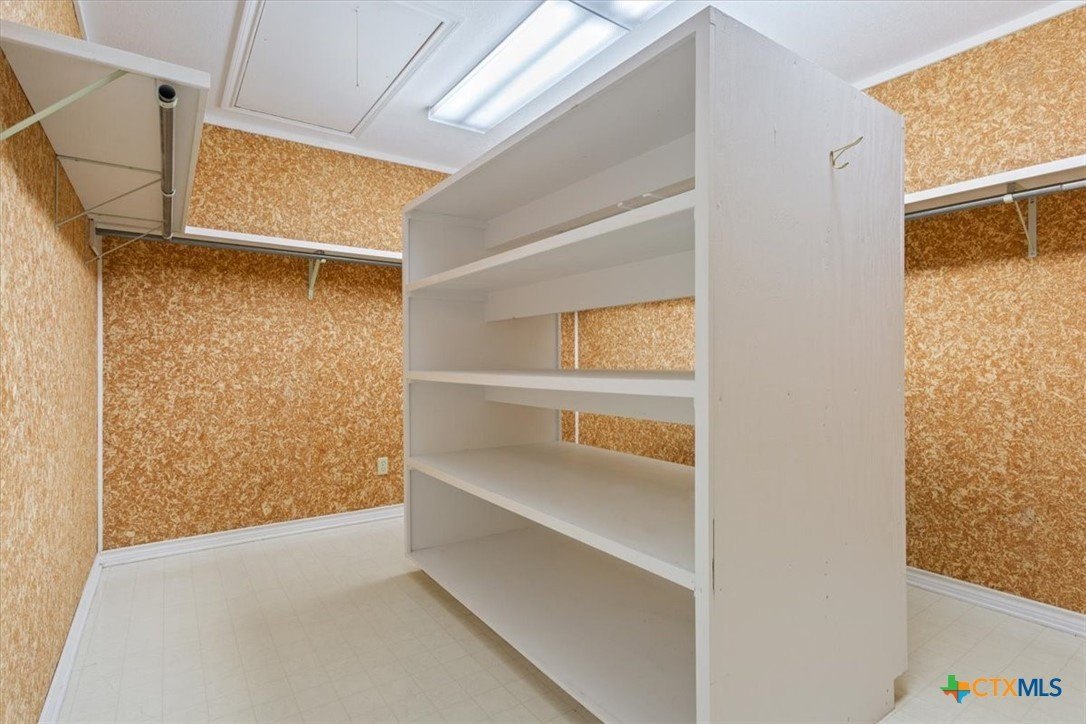 Salado, Texas, 76571, United States, 3 Bedrooms Bedrooms, ,3 BathroomsBathrooms,Residential,For Sale,1976065