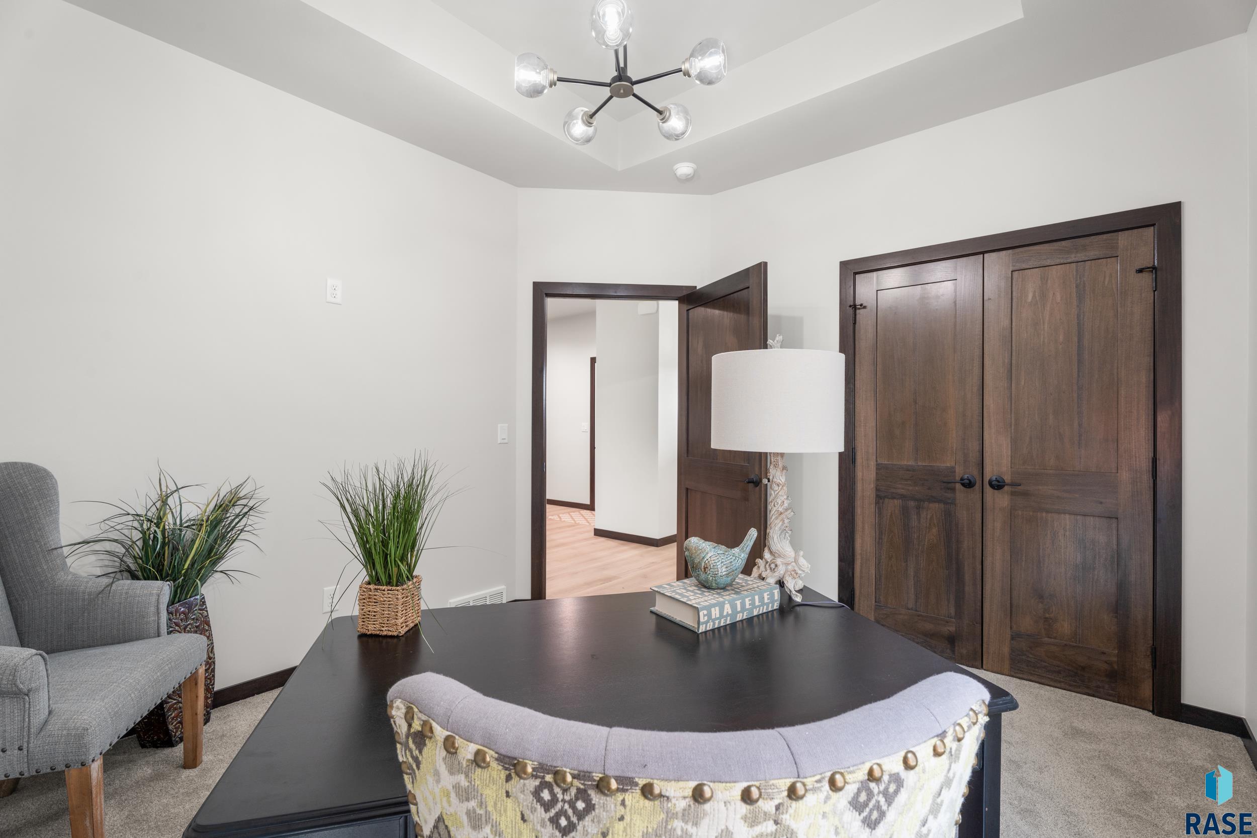 Sioux Falls, South Dakota, 57110, United States, 4 Bedrooms Bedrooms, ,2 BathroomsBathrooms,Residential,For Sale,1979703