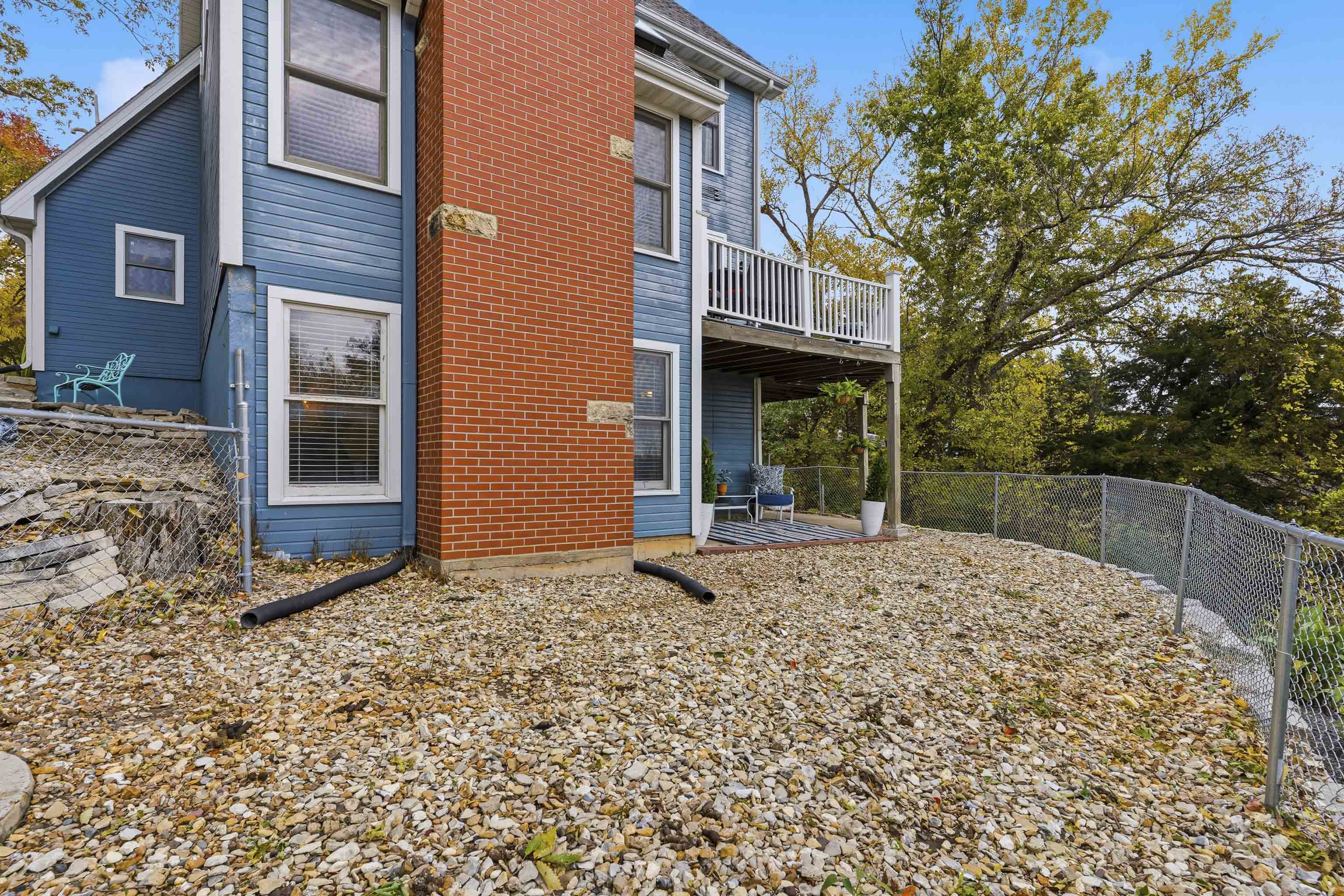 Manhattan, Kansas, 66503, United States, 4 Bedrooms Bedrooms, ,4 BathroomsBathrooms,Residential,For Sale,1985204