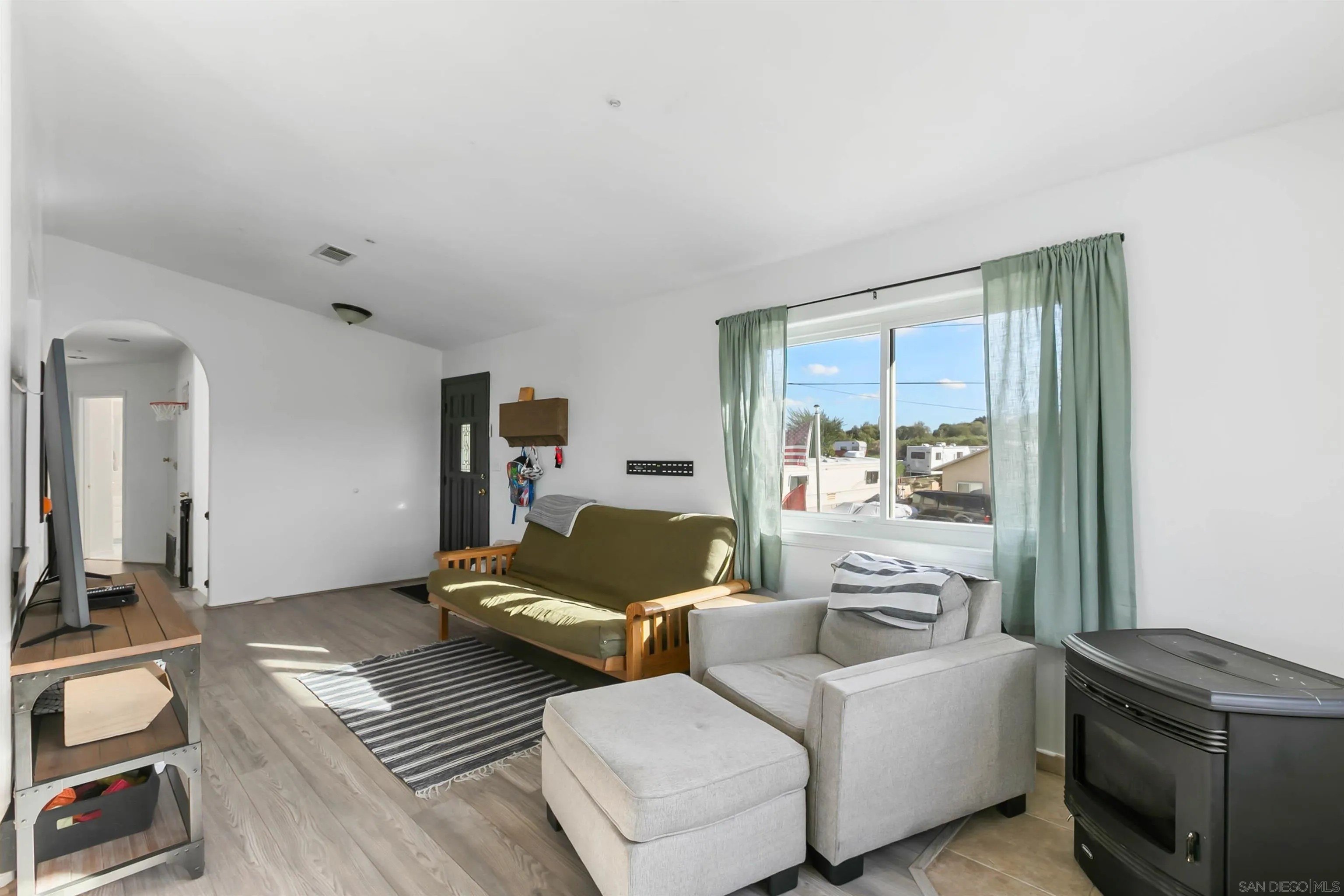 Campo, California, 91906, United States, 2 Bedrooms Bedrooms, ,2 BathroomsBathrooms,Residential,For Sale,1970842