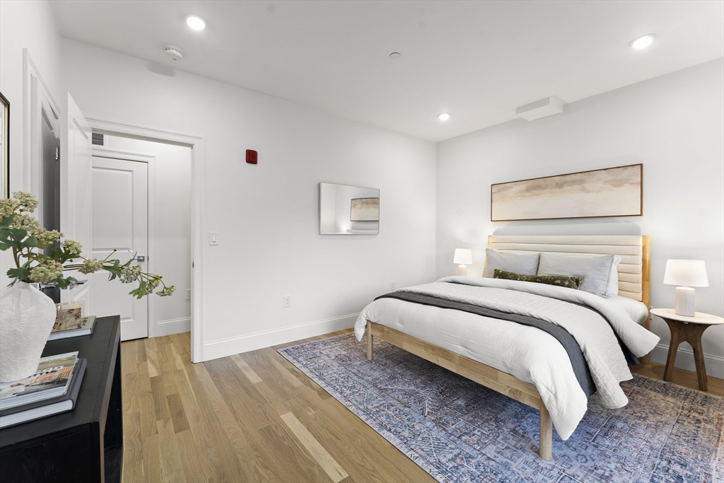 Marlborough, Massachusetts, 01752, United States, 2 Bedrooms Bedrooms, ,2 BathroomsBathrooms,Residential,For Sale,2000469