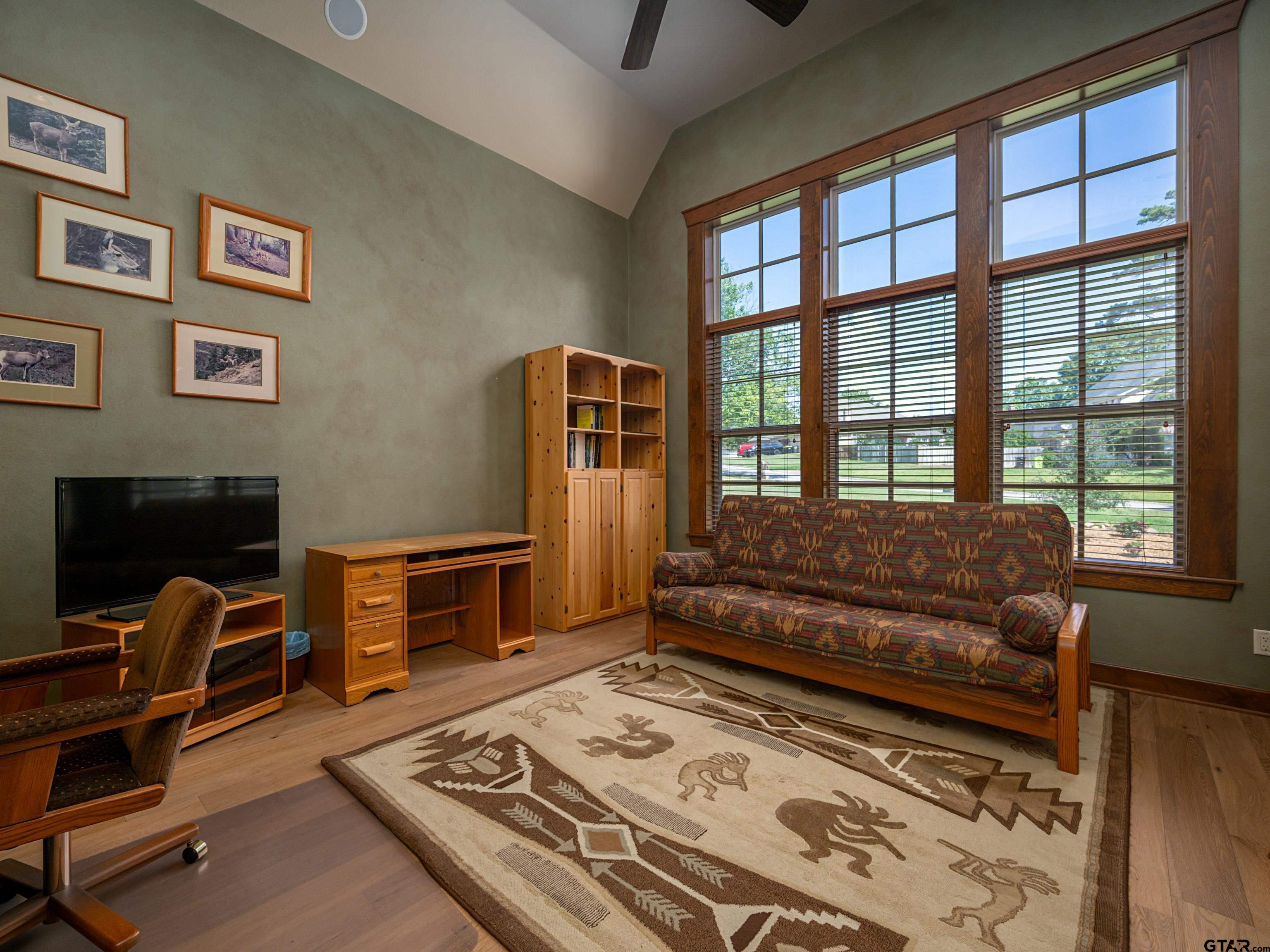 Tyler, Texas, 75703, United States, 4 Bedrooms Bedrooms, ,6 BathroomsBathrooms,Residential,For Sale,1965330