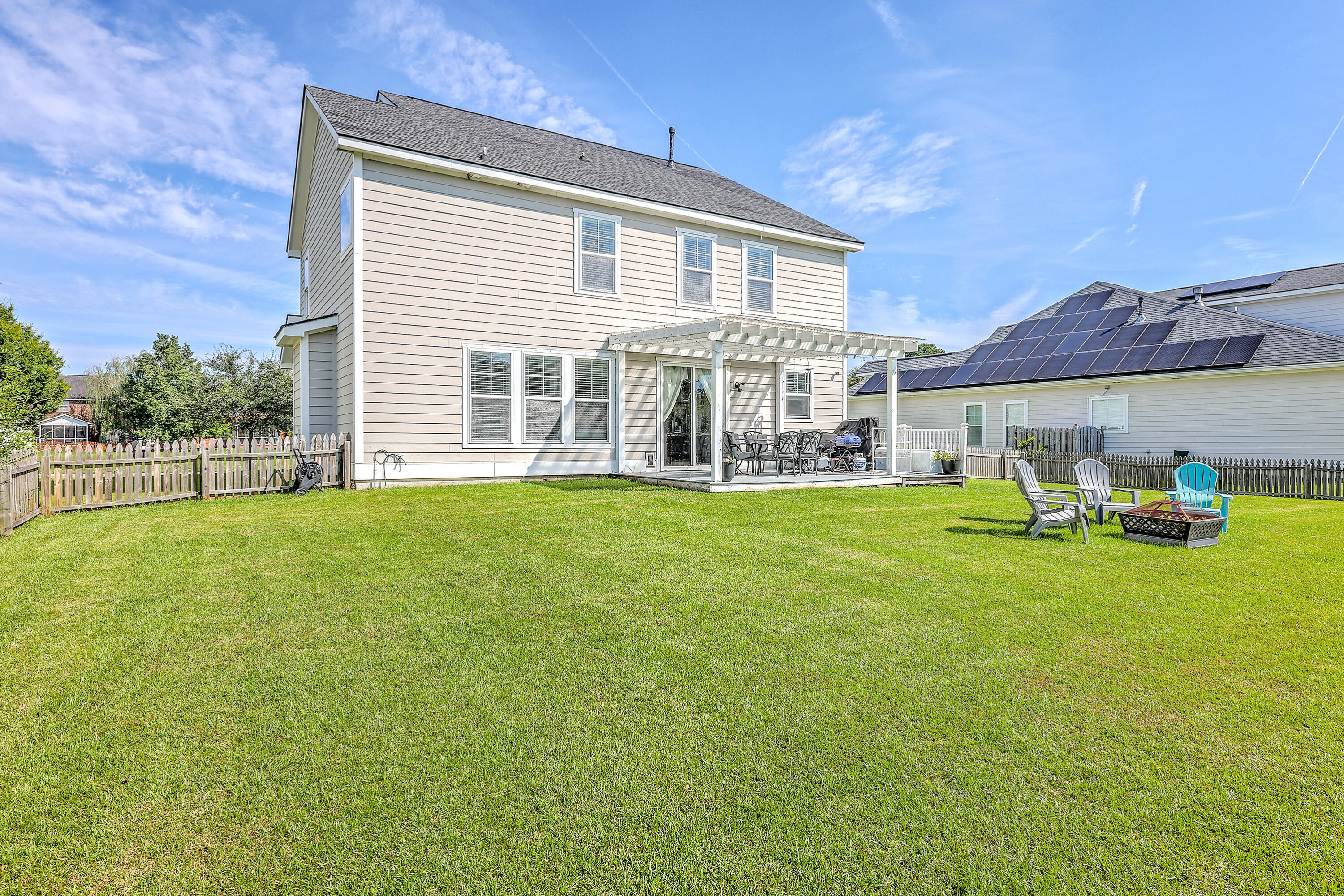 Hanahan, South Carolina, 29410, United States, 5 Bedrooms Bedrooms, ,3 BathroomsBathrooms,Residential,For Sale,1938024