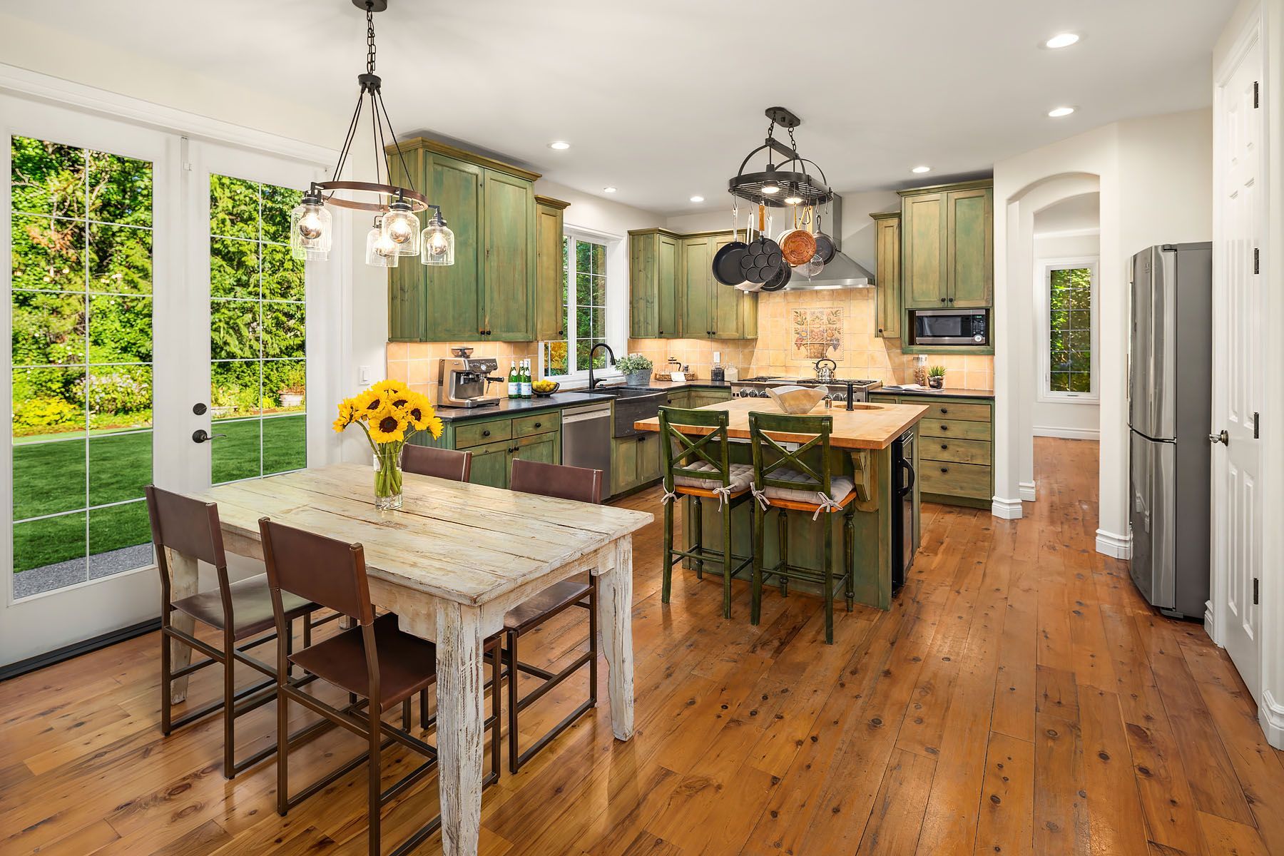  12022 NE 97th Street, Kirkland, WA 98033 - 物件實景