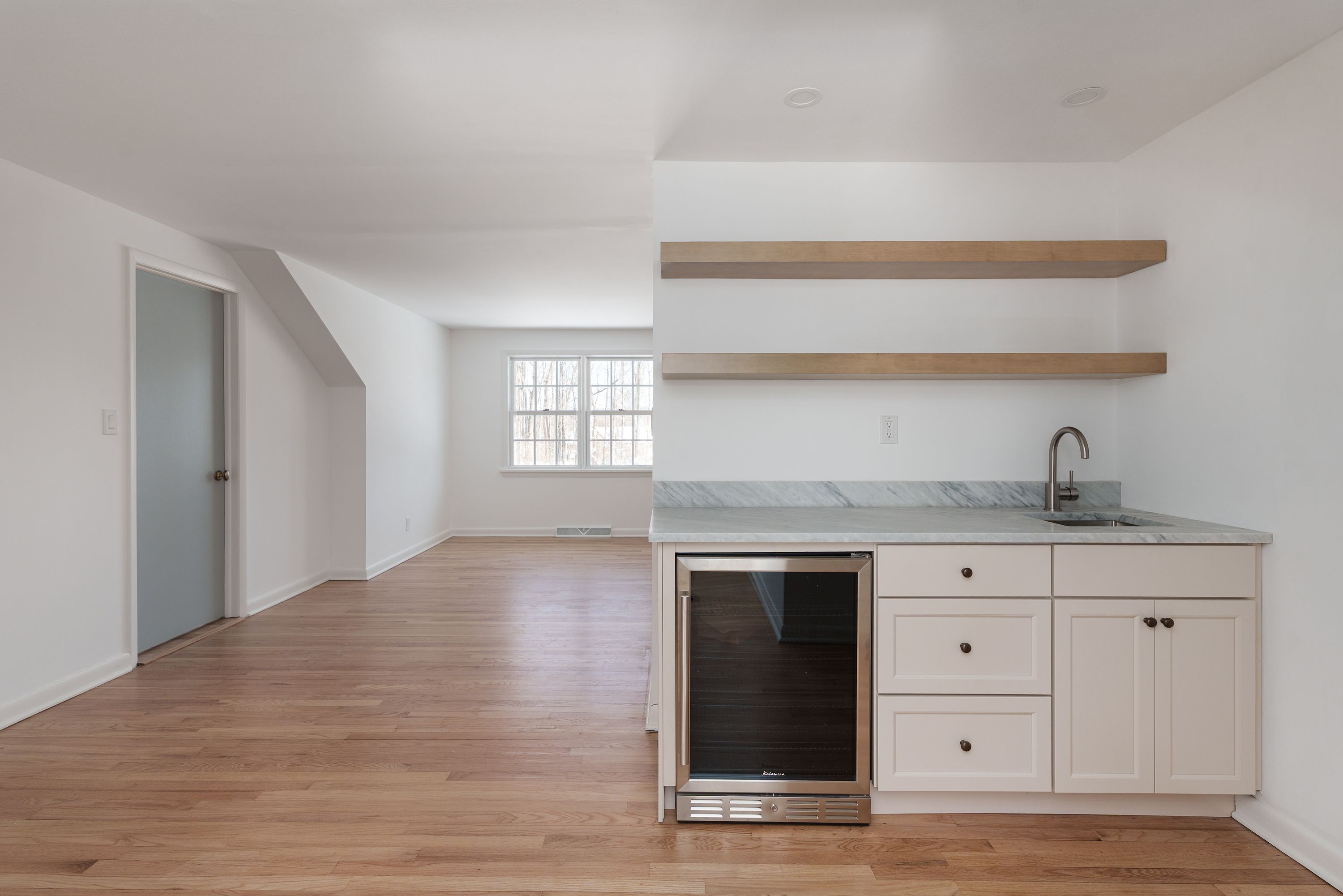 An Uncompromising Renovation Infused with Chic Designer Style - 物件實景