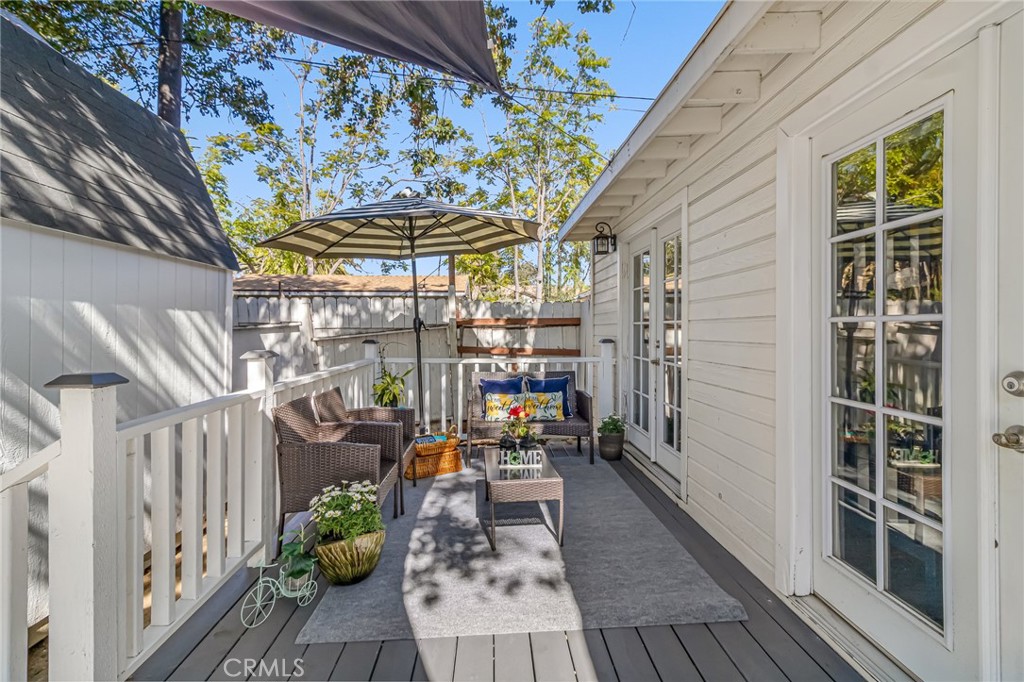 Thousand Oaks, California, 91362, United States, 2 Bedrooms Bedrooms, ,1 BathroomBathrooms,Residential,For Sale,1999225