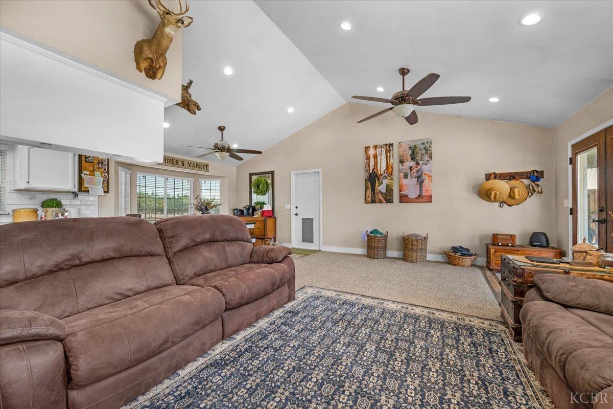 Stratford, California, 93266, United States, 3 Bedrooms Bedrooms, ,2 BathroomsBathrooms,Residential,For Sale,1975413