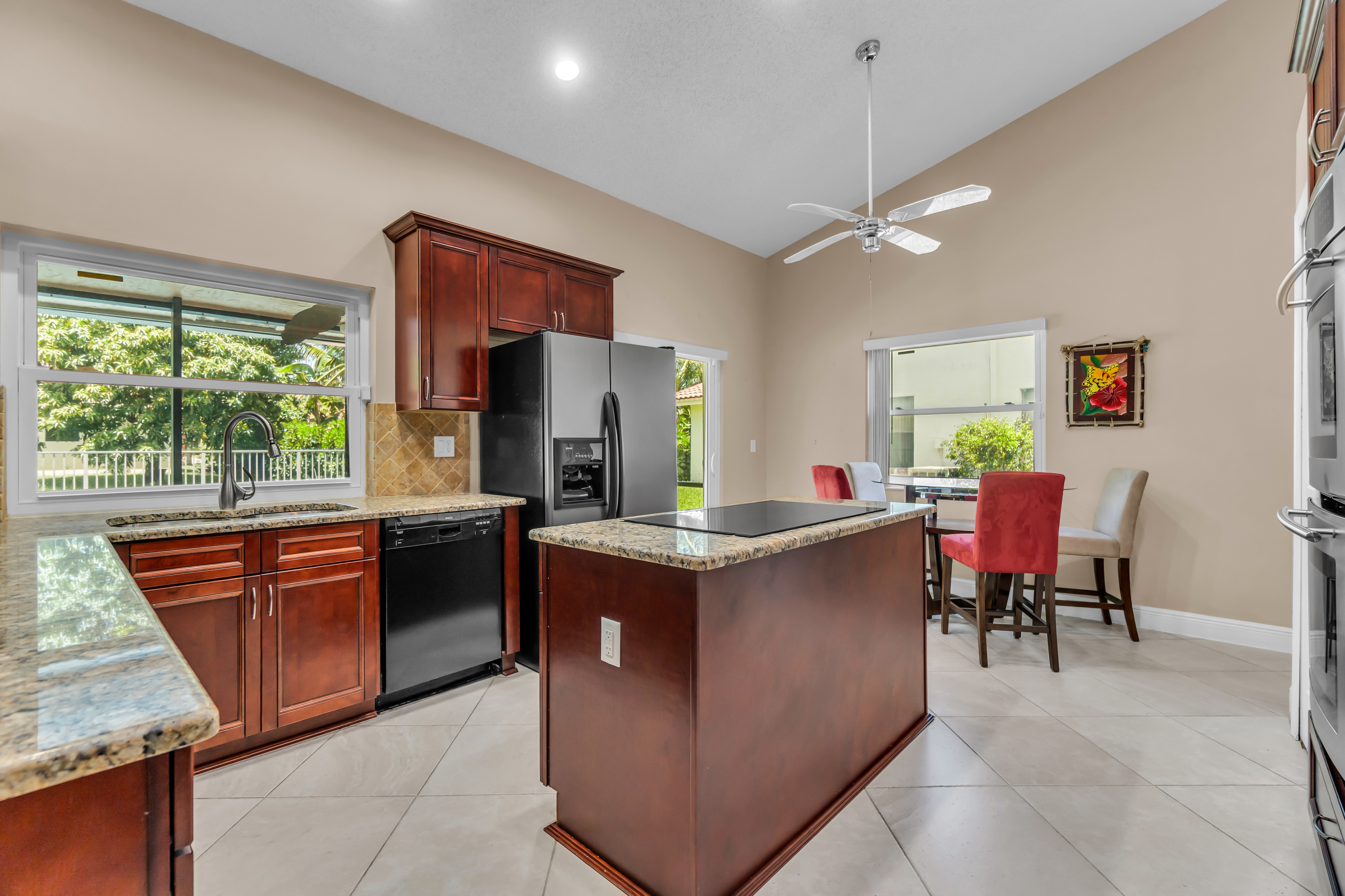  895 NW 110th Lane, Coral Springs, FL, 33071 - 物件實景