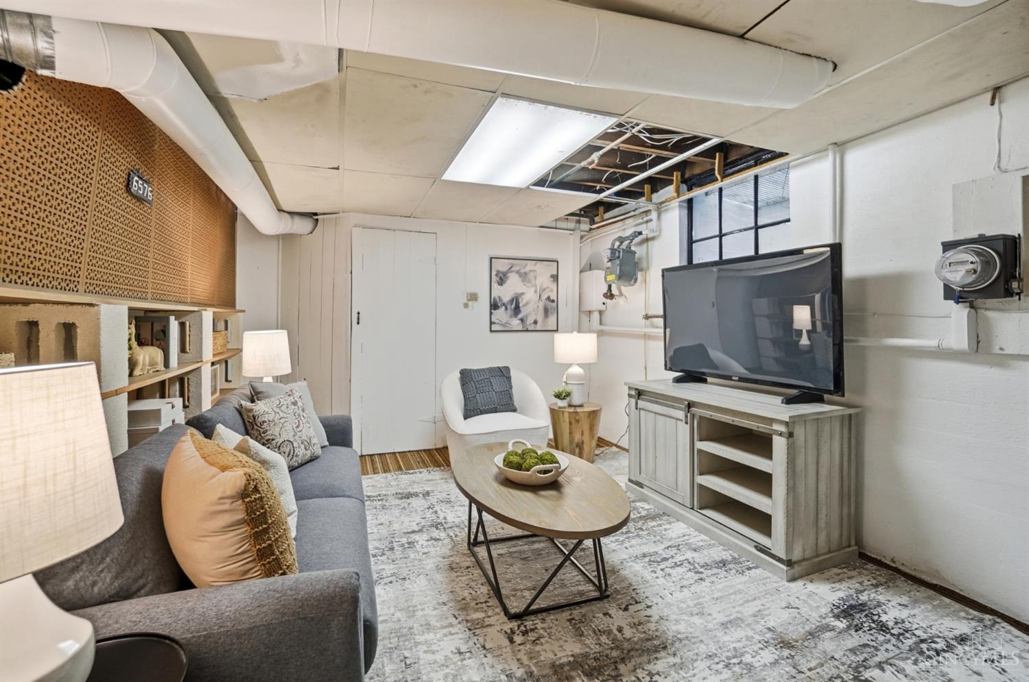 Cincinnati, Ohio, 45227, United States, 3 Bedrooms Bedrooms, ,2 BathroomsBathrooms,Residential,For Sale,1989456