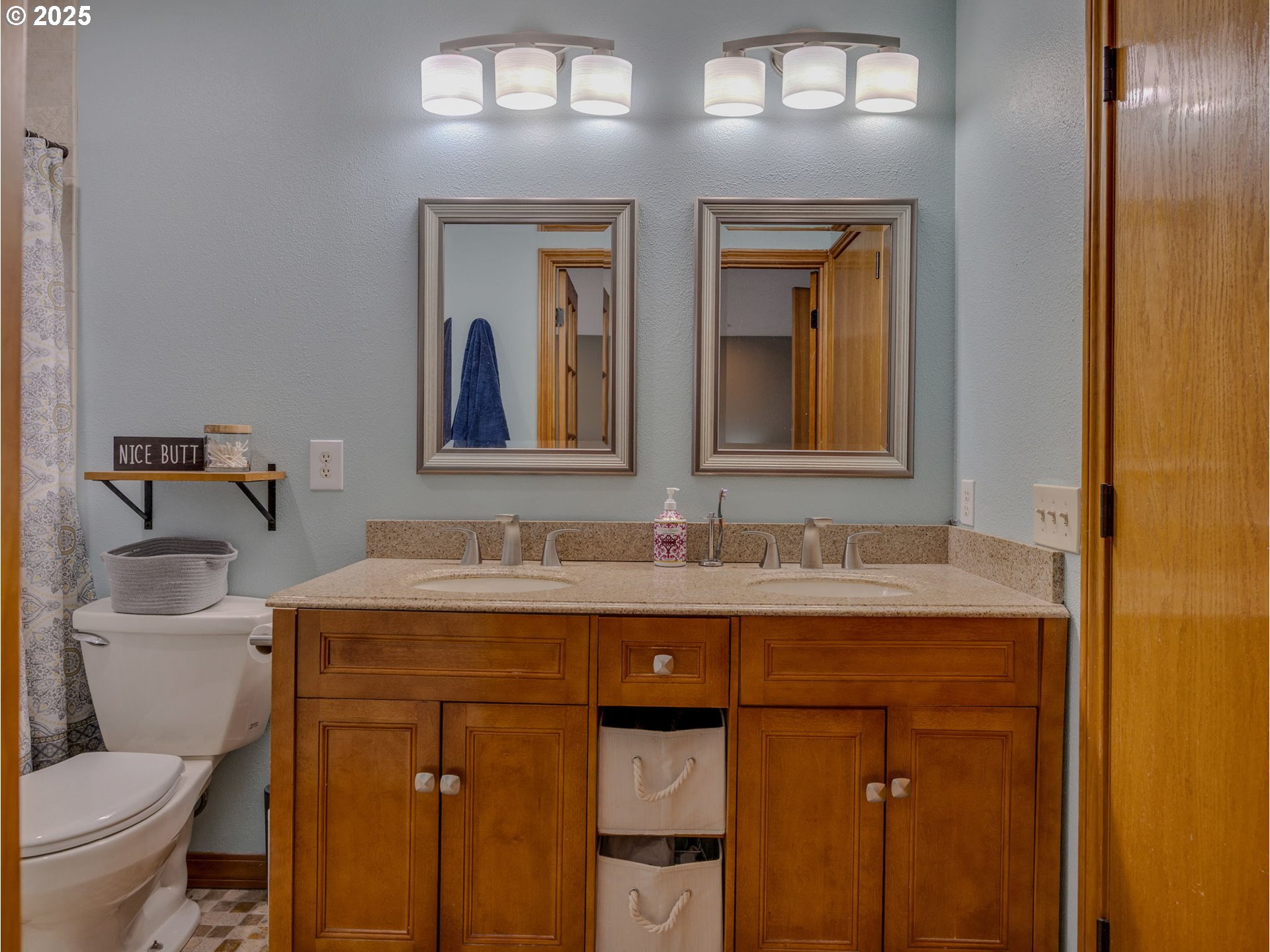 Troutdale, Oregon, 97060, United States, 3 Bedrooms Bedrooms, ,2 BathroomsBathrooms,Residential,For Sale,1984024