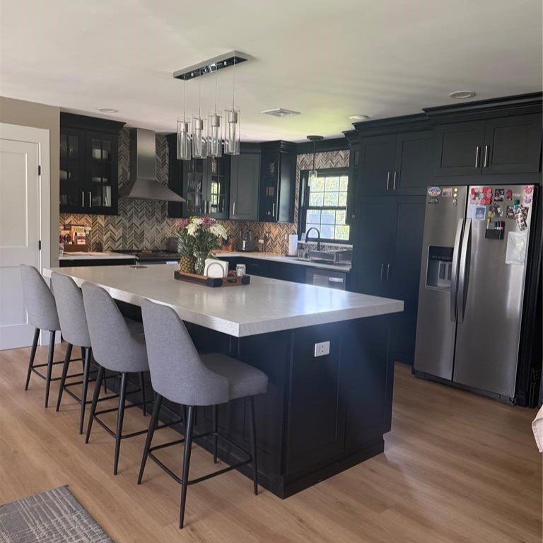 Ronkonkoma, New York, 11779, United States, 4 Bedrooms Bedrooms, ,2 BathroomsBathrooms,Residential,For Sale,1906484