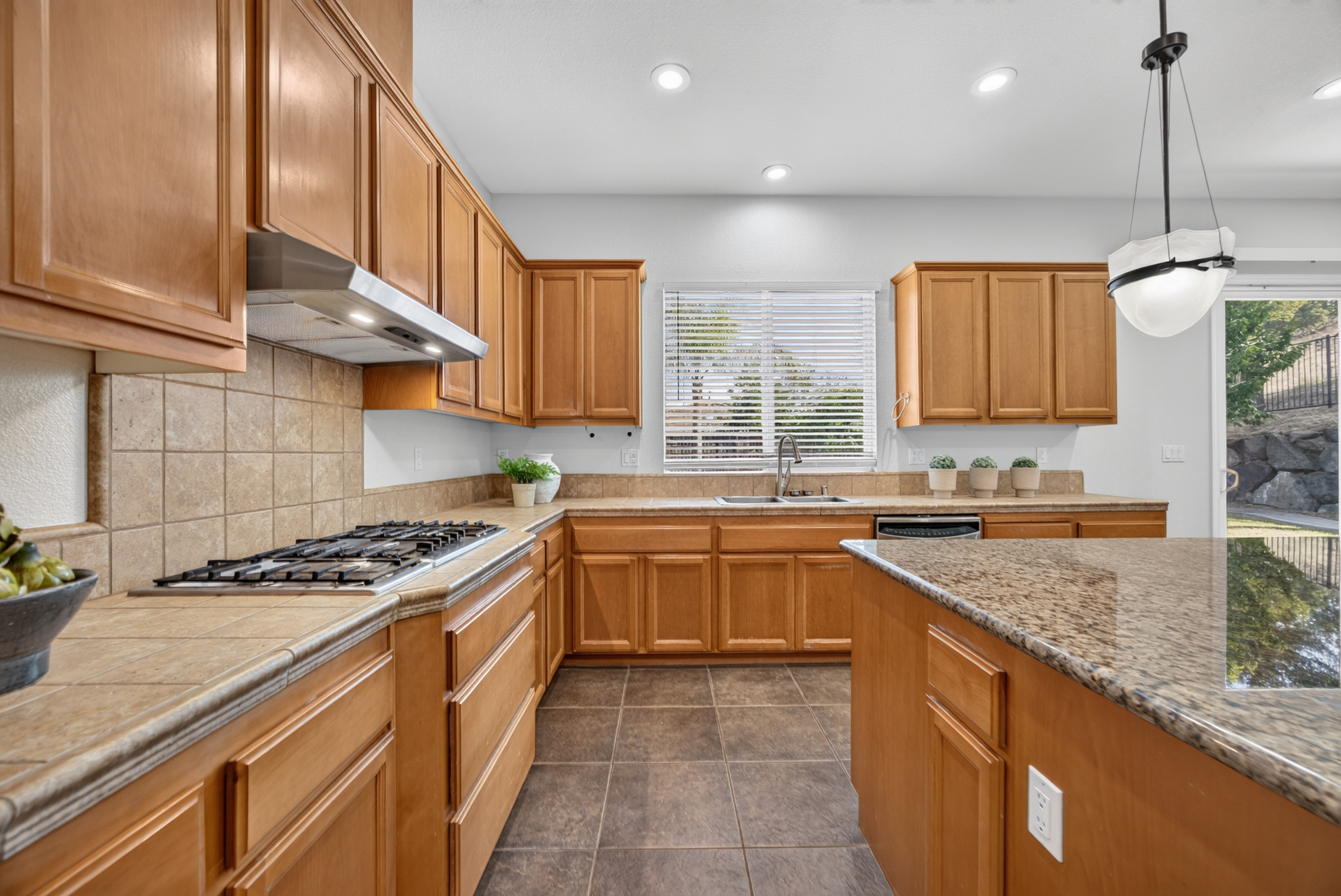  2207 Hedrick Court, Rocklin, CA 95765 - 物件實景