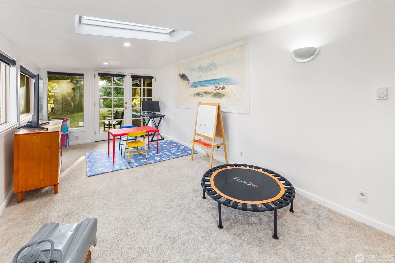 Long Beach, Washington, 98631, United States, 8 Bedrooms Bedrooms, ,6 BathroomsBathrooms,Residential,For Sale,1976396