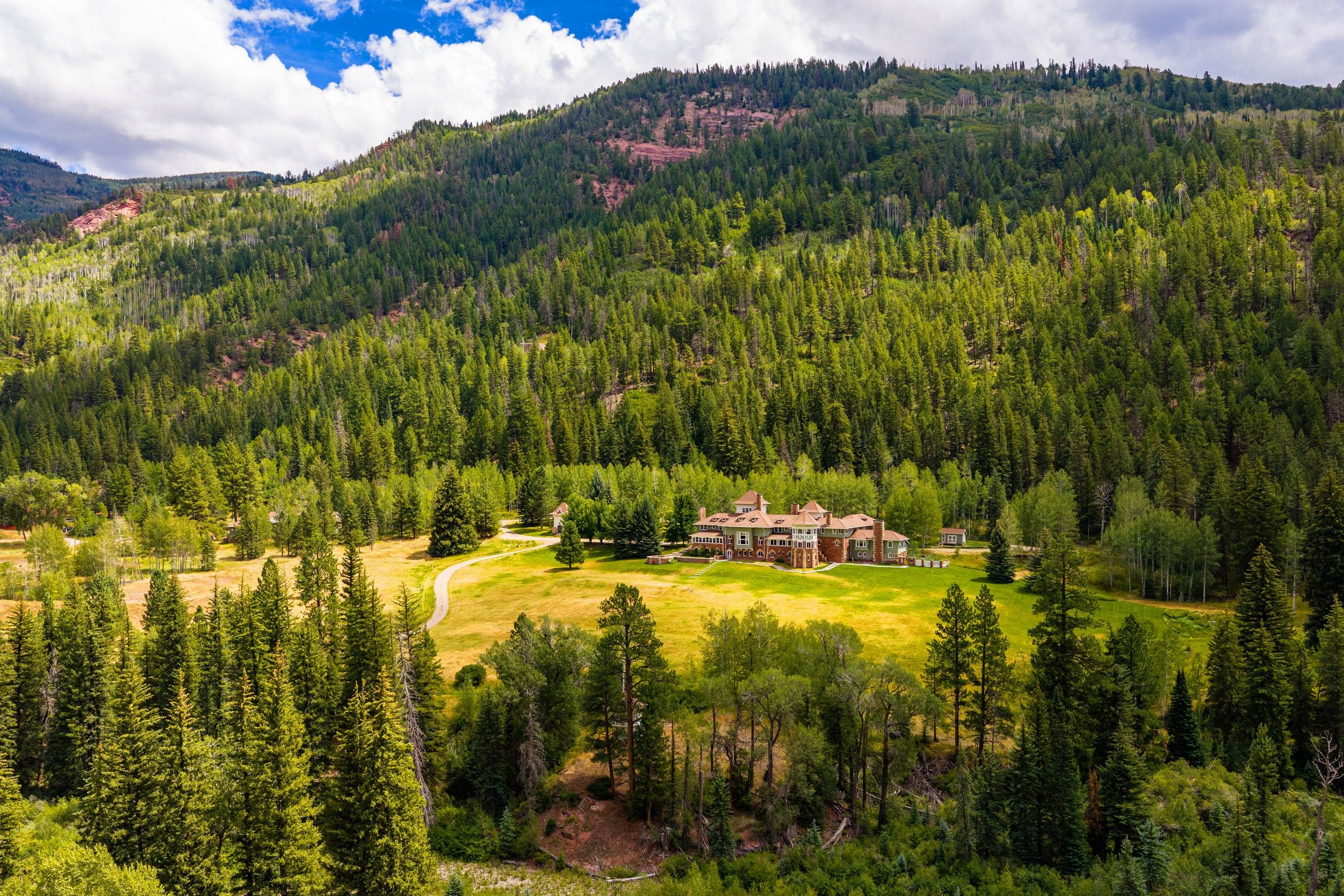  Private Mountain Escape on 32 Acres Near Redstone - 物件實景