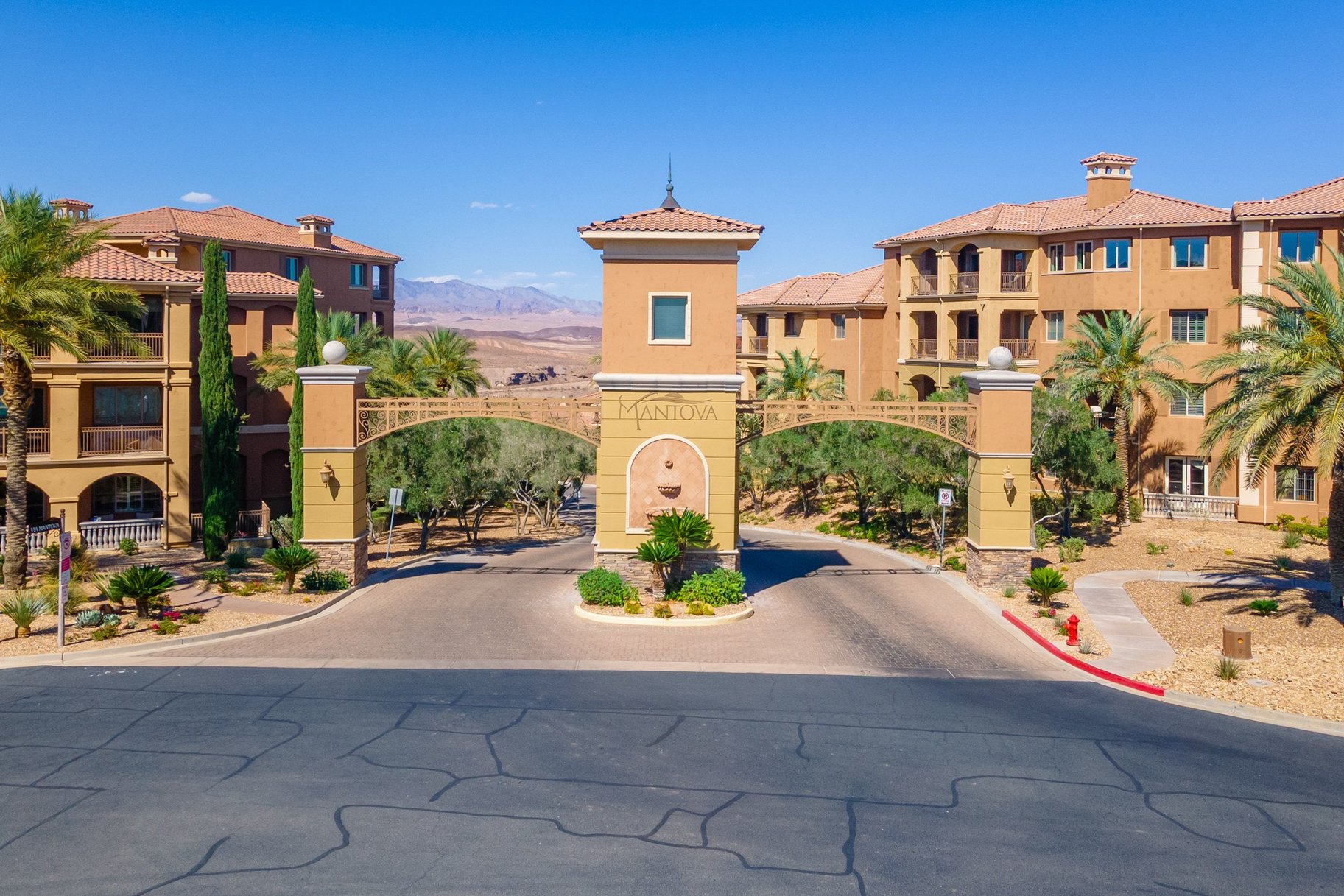 Lake Las Vegas Furnished 3 Beds, 3 Bath With Den Penthouse & Lake Views - 物件實景