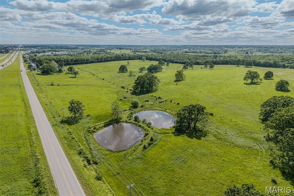 Lebanon, Missouri, 65536, United States, 5 Bedrooms Bedrooms, ,2 BathroomsBathrooms,Residential,For Sale,1922882