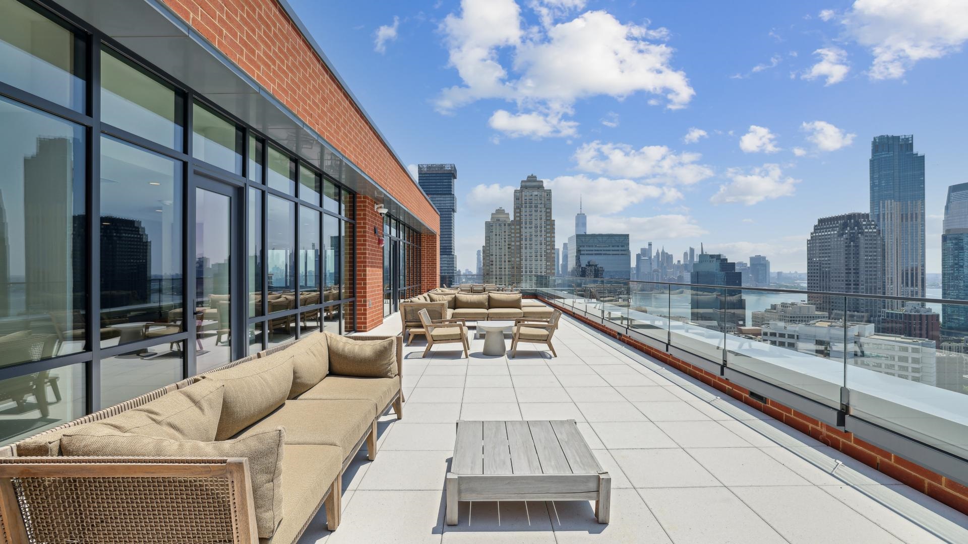Jersey City, New Jersey, 07302, United States, 1 Bedroom Bedrooms, ,1 BathroomBathrooms,Residential,For Sale,1941676