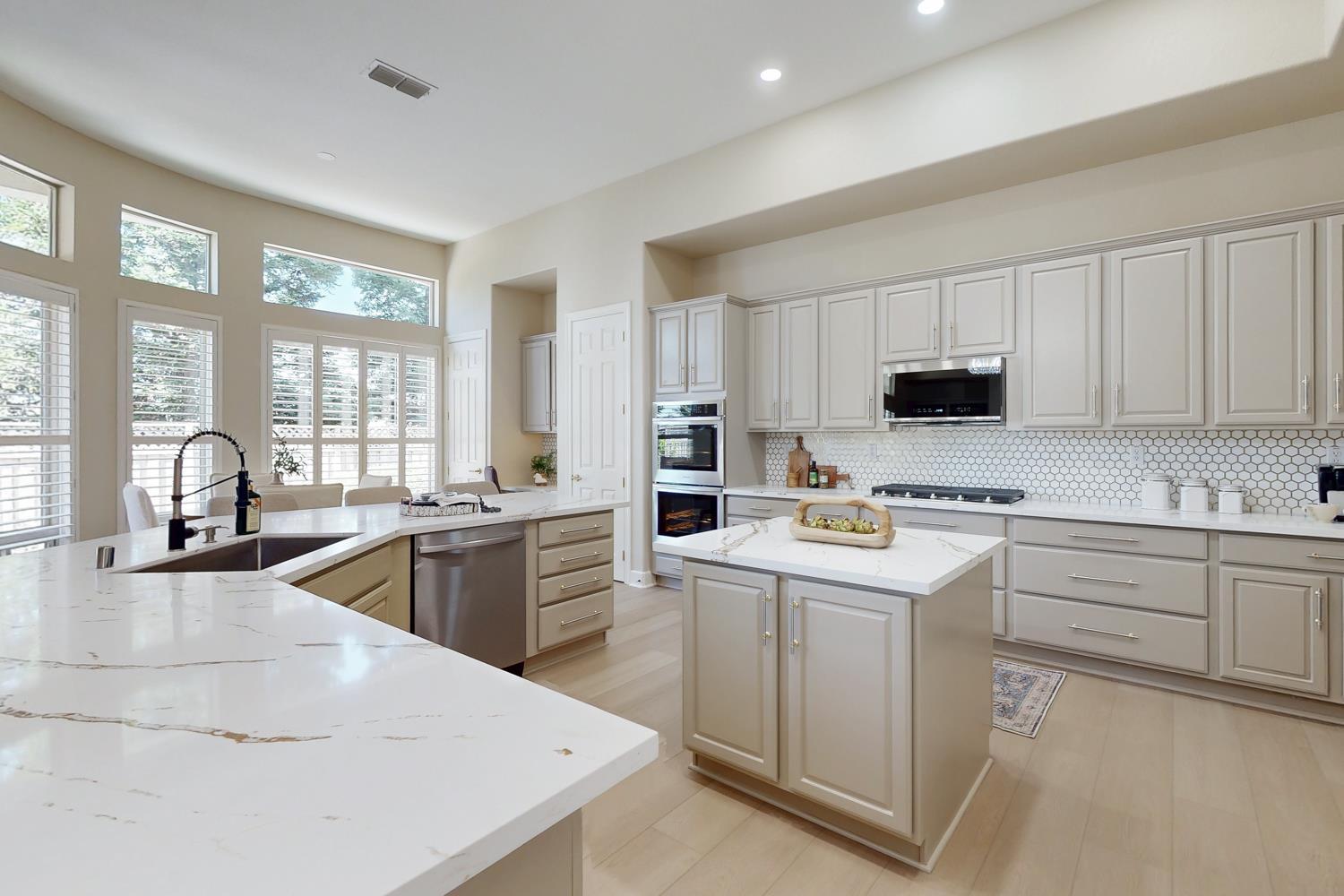 Lincoln, California, 95648, United States, 2 Bedrooms Bedrooms, ,3 BathroomsBathrooms,Residential,For Sale,1942522