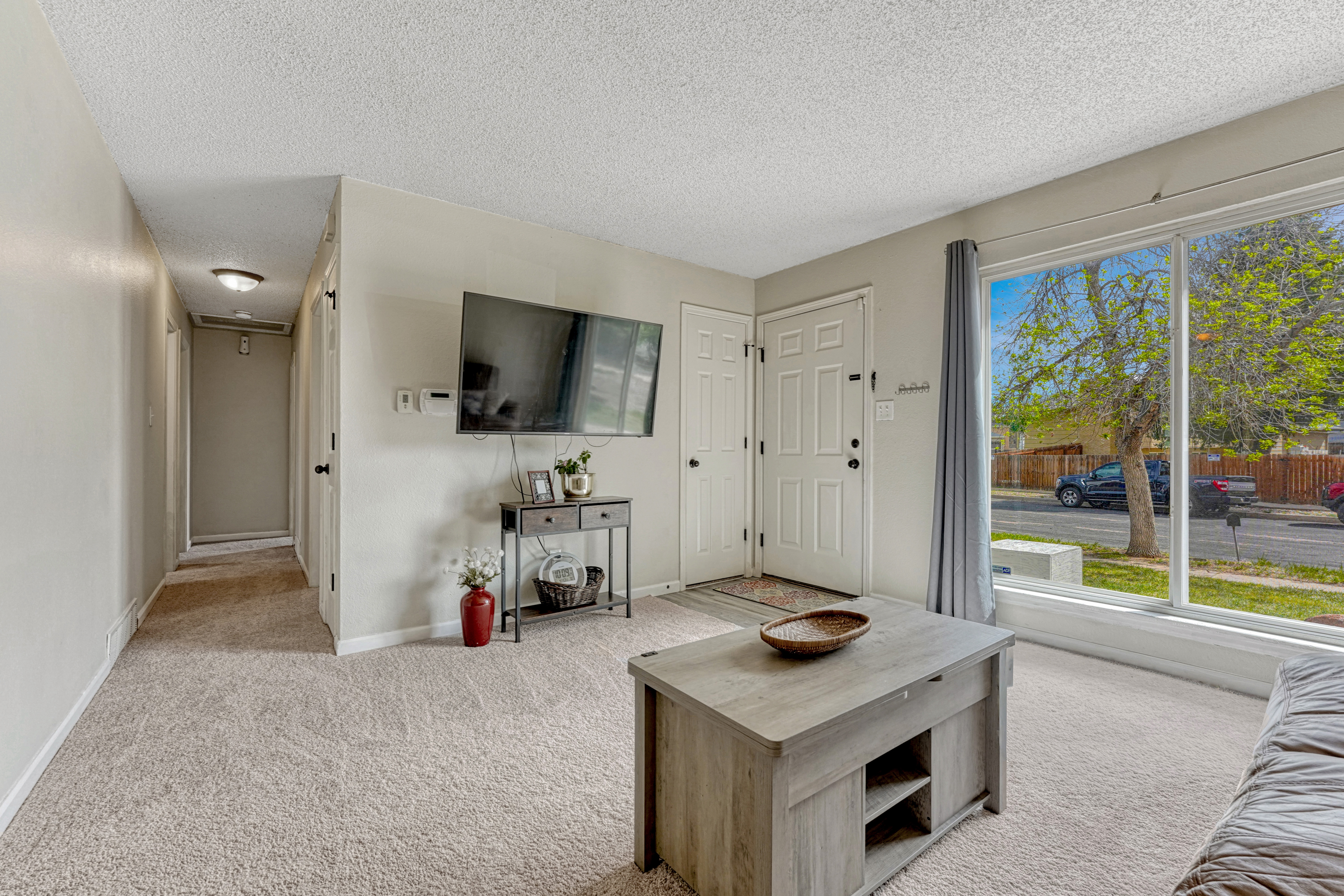  Move-In Ready Ranch Home with 6 Bedrooms in Southburough - 物件實景
