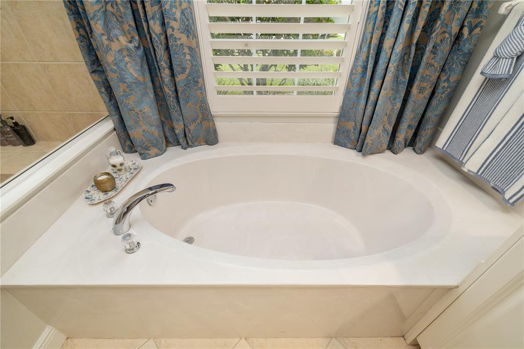 University Park, Florida, 34201, United States, 4 Bedrooms Bedrooms, ,3 BathroomsBathrooms,Residential,For Sale,1932528