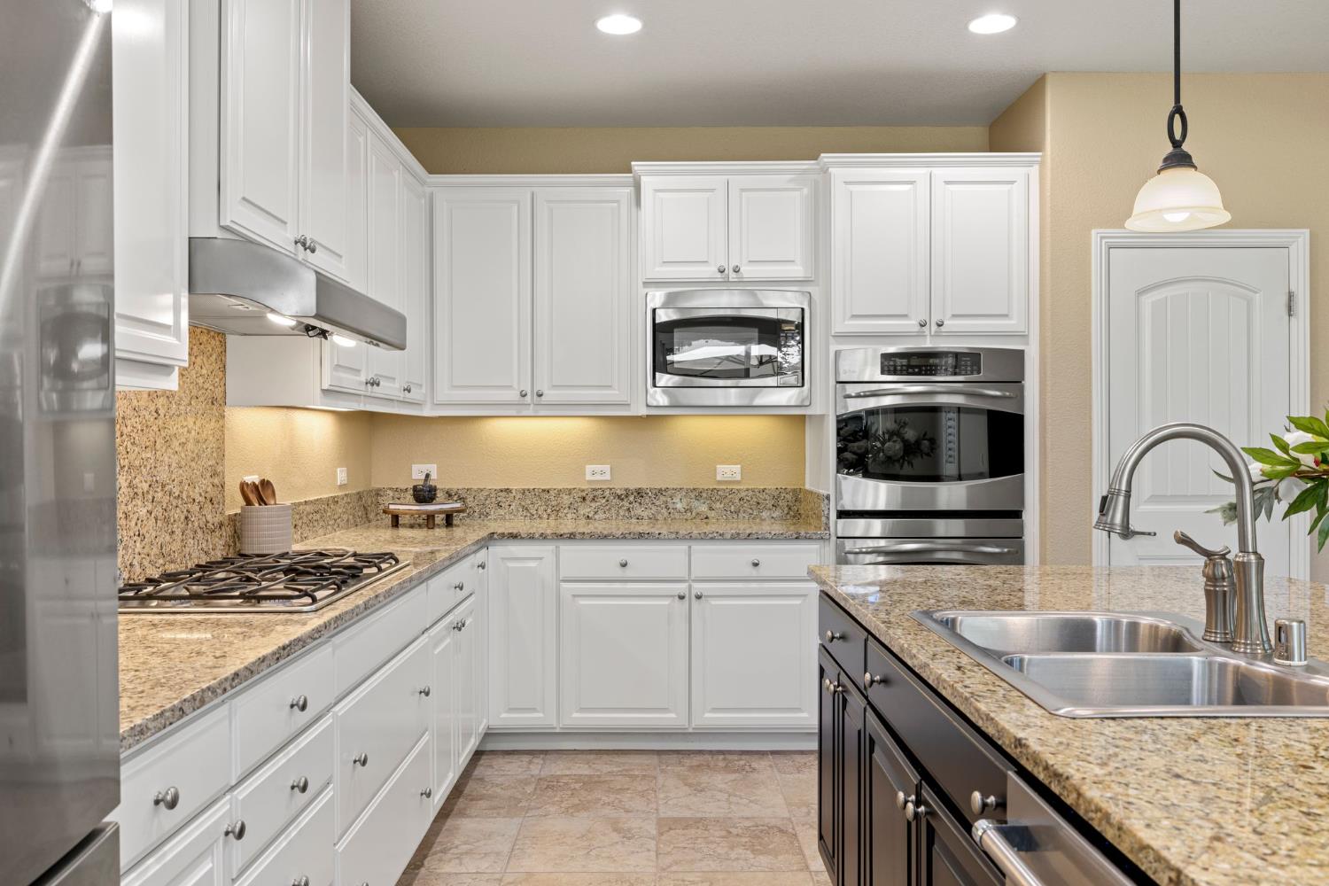 El Dorado Hills, California, 95762, United States, 4 Bedrooms Bedrooms, ,3 BathroomsBathrooms,Residential,For Sale,1925996