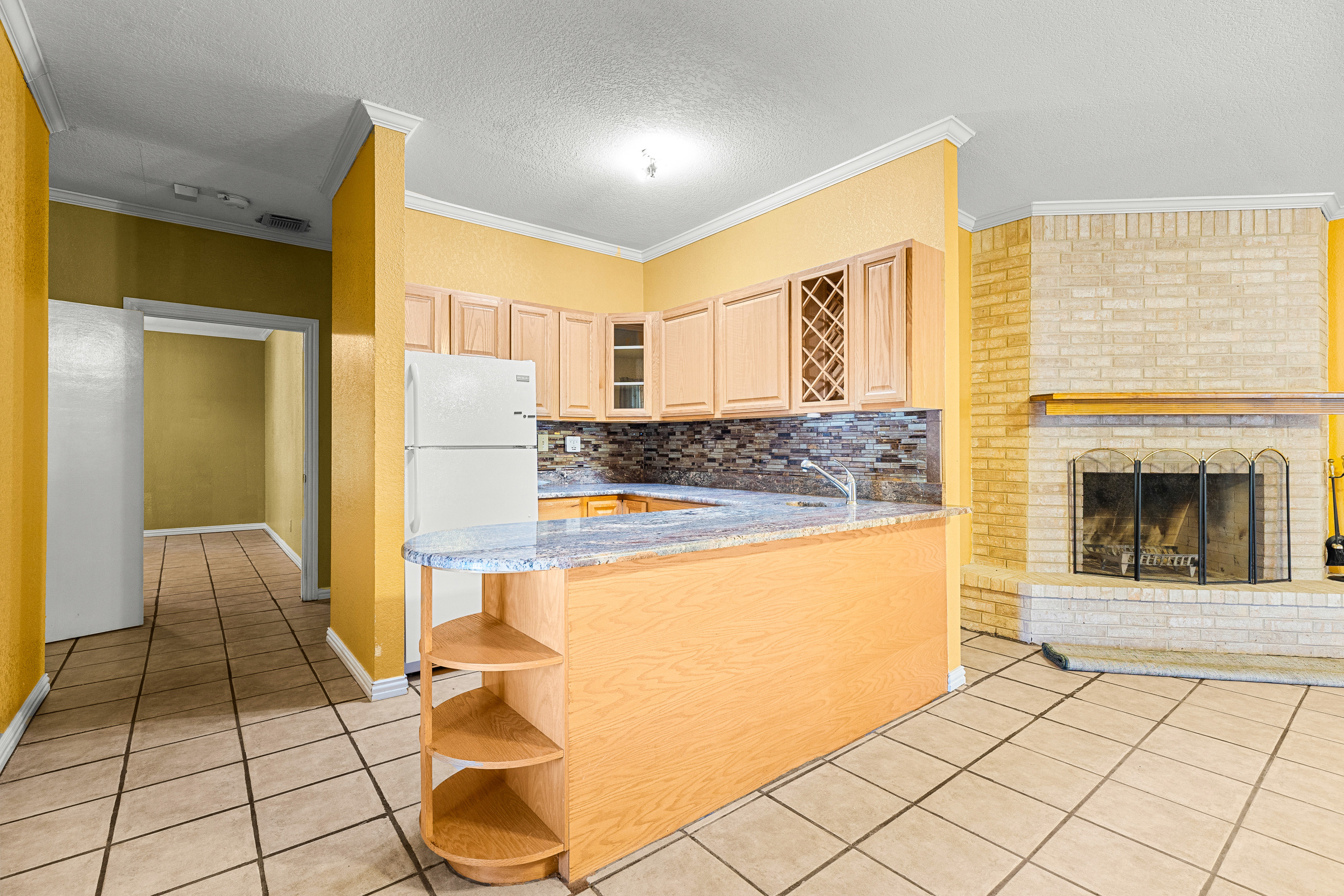 Adkins, Texas, 78101, United States, 4 Bedrooms Bedrooms, ,2 BathroomsBathrooms,Residential,For Sale,1979790