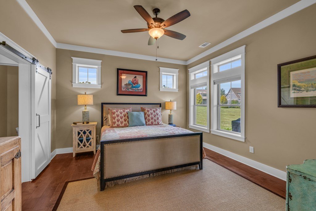 Hayesville, North Carolina, 28904, United States, 2 Bedrooms Bedrooms, ,3 BathroomsBathrooms,Residential,For Sale,1810618
