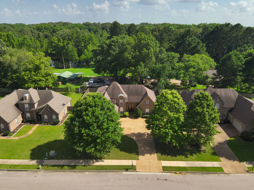 Collierville, Tennessee, 38017, United States, 4 Bedrooms Bedrooms, ,4 BathroomsBathrooms,Residential,For Sale,1944965