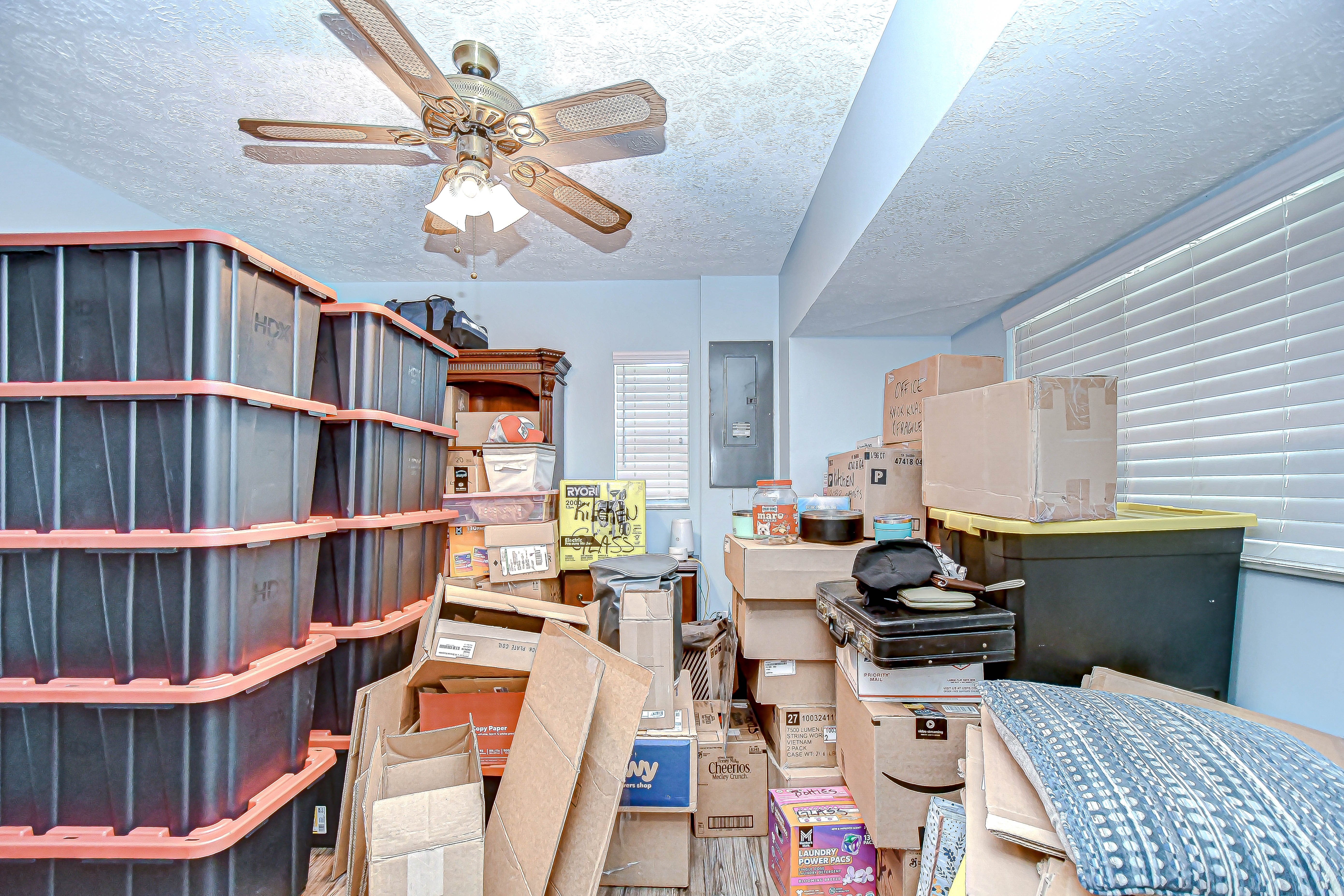 Dade City, Florida, 33523, United States, 4 Bedrooms Bedrooms, ,3 BathroomsBathrooms,Residential,For Sale,1873323