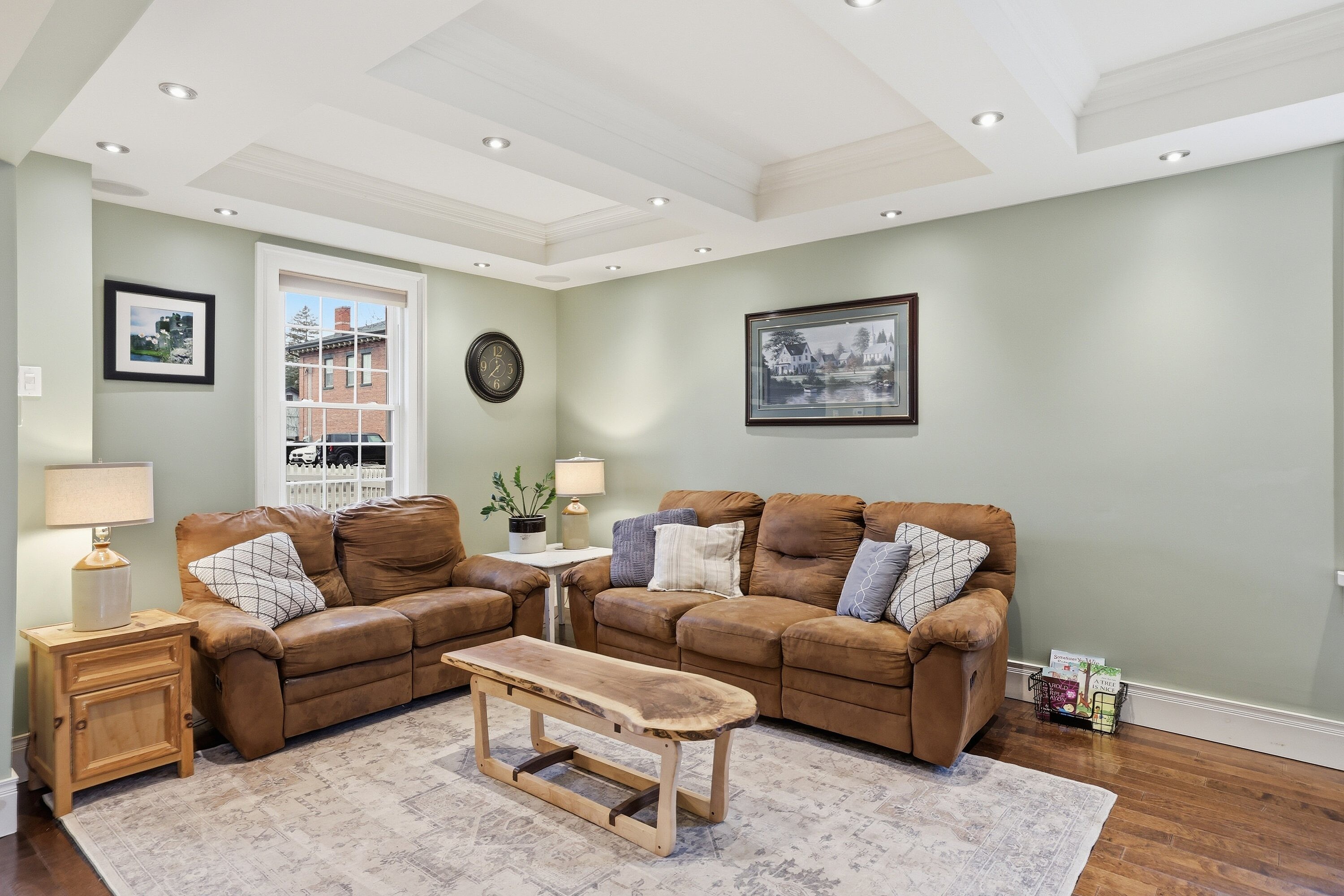  Prestigous 1/4 Acre Town Lot - 物件實景