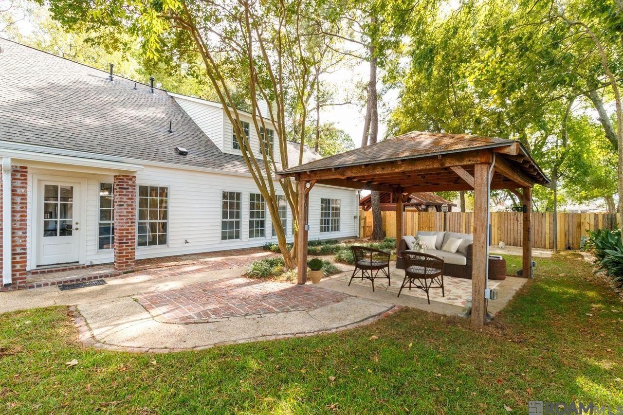 Baton Rouge, Louisiana, 70817, United States, 5 Bedrooms Bedrooms, ,4 BathroomsBathrooms,Residential,For Sale,1984389