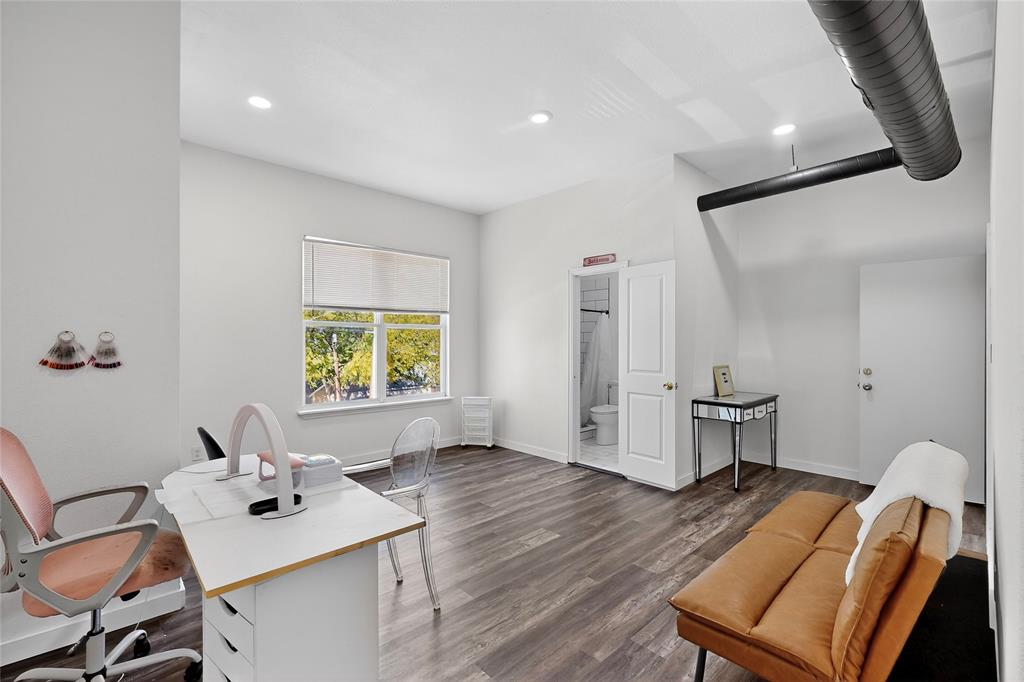 Dallas, Texas, 75223, United States, 6 Bedrooms Bedrooms, ,6 BathroomsBathrooms,Residential,For Sale,1993905