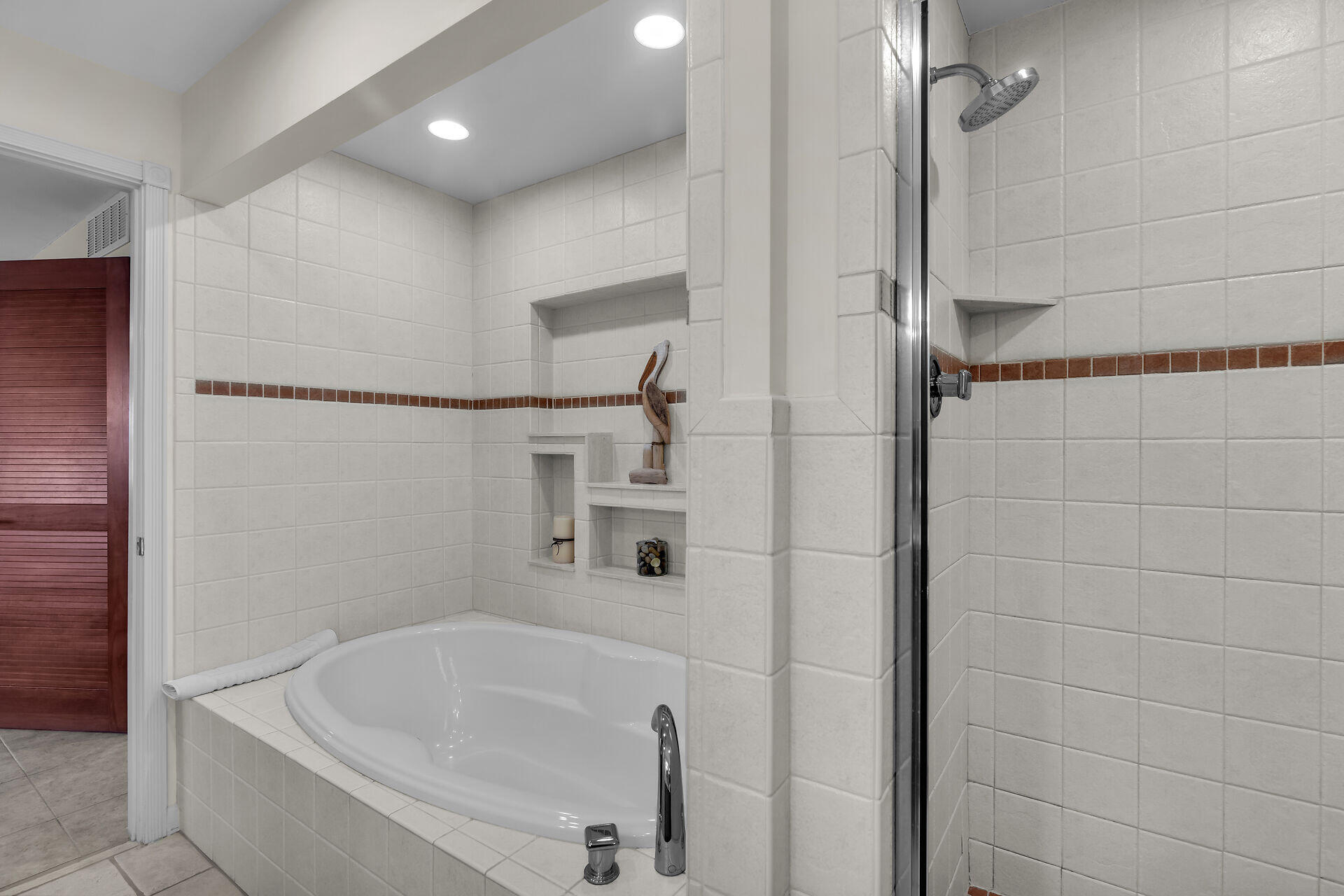 MARATHON, Florida, 33050, United States, 5 Bedrooms Bedrooms, ,3 BathroomsBathrooms,Residential,For Sale,1691478