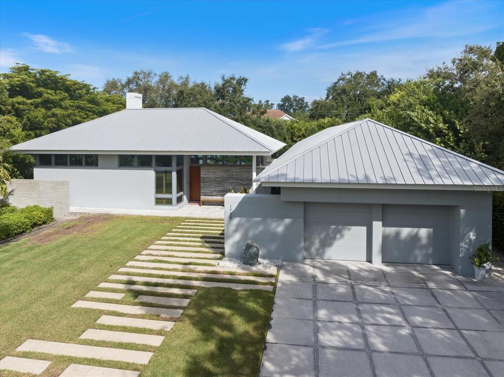 Sarasota, Florida, 34239, United States, 4 Bedrooms Bedrooms, ,5 BathroomsBathrooms,Residential,For Sale,1988202