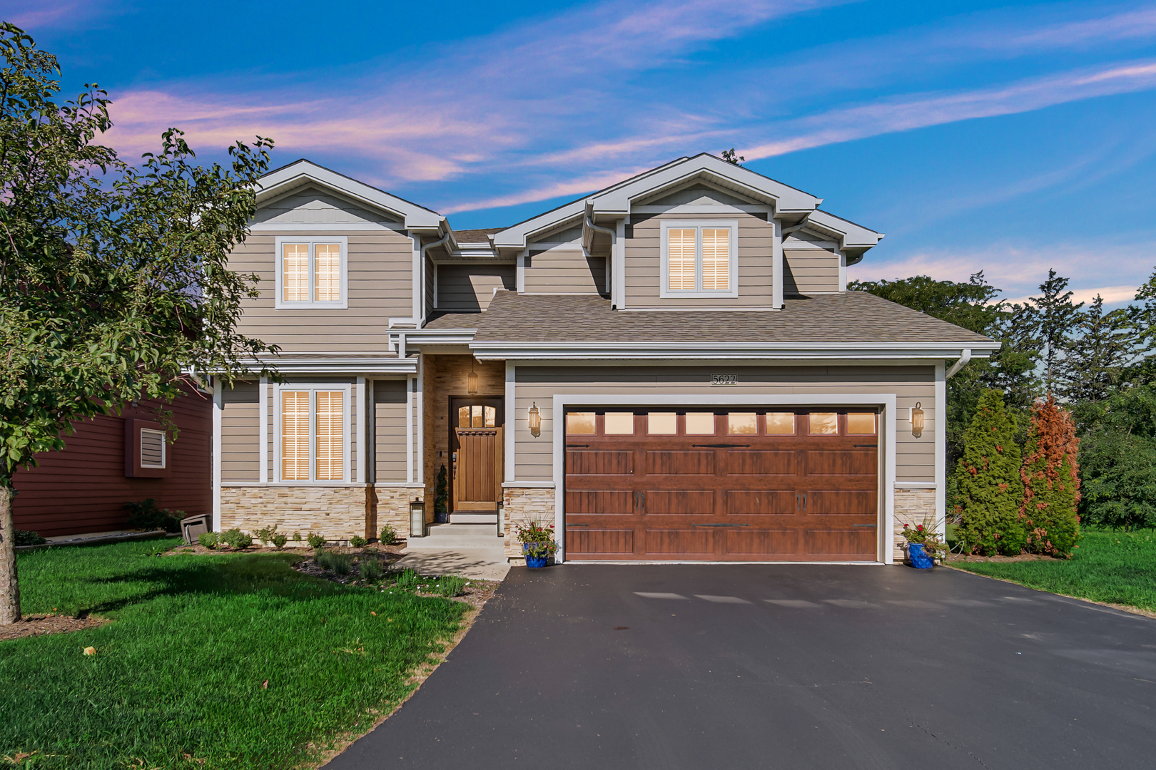 Downers Grove, Illinois, 60516, United States, 4 Bedrooms Bedrooms, ,5 BathroomsBathrooms,Residential,For Sale,1905764