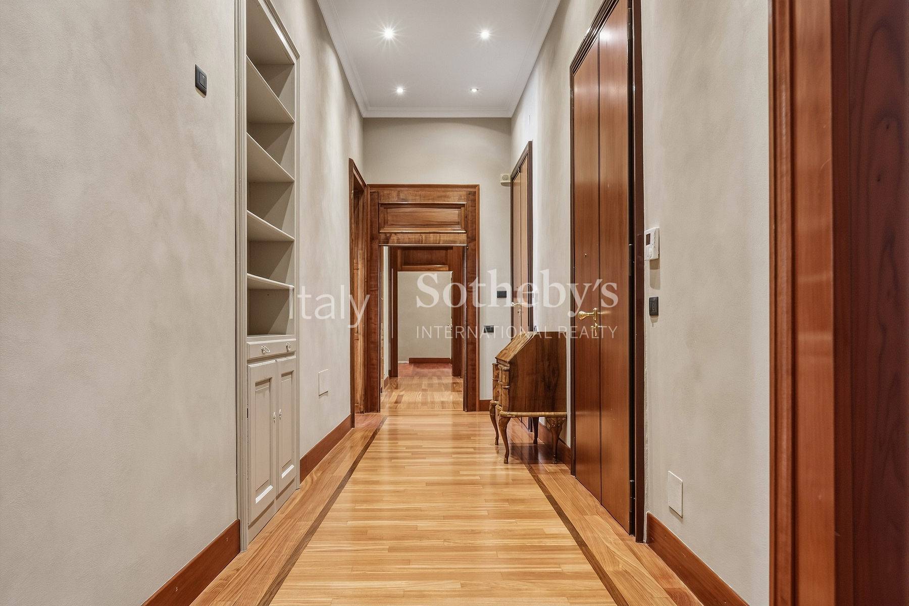  Prestigious Residence in a Historic Palazzo in the centre of Verona - 物件實景