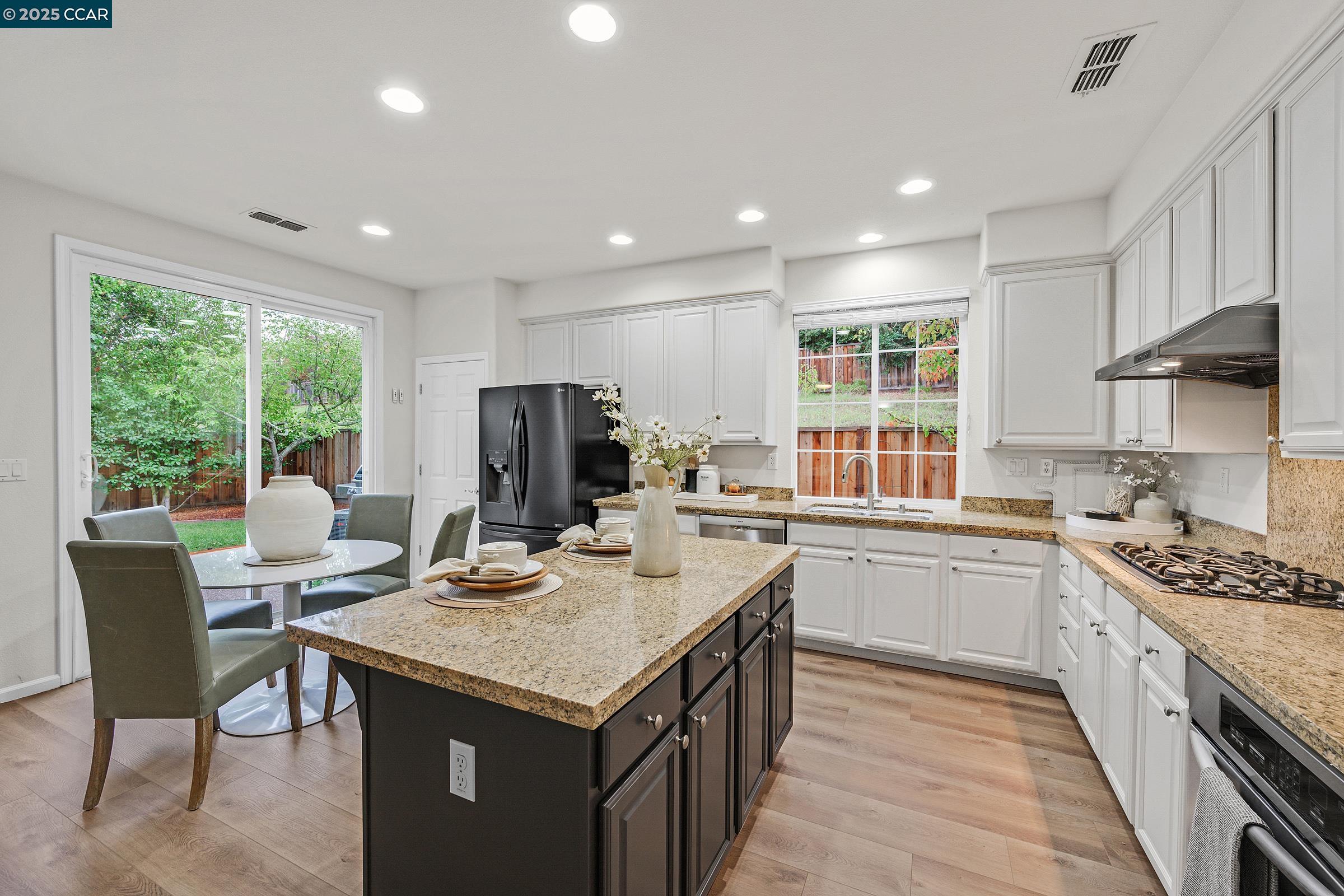 Danville, California, 94506, United States, 5 Bedrooms Bedrooms, ,2 BathroomsBathrooms,Residential,For Sale,1987556